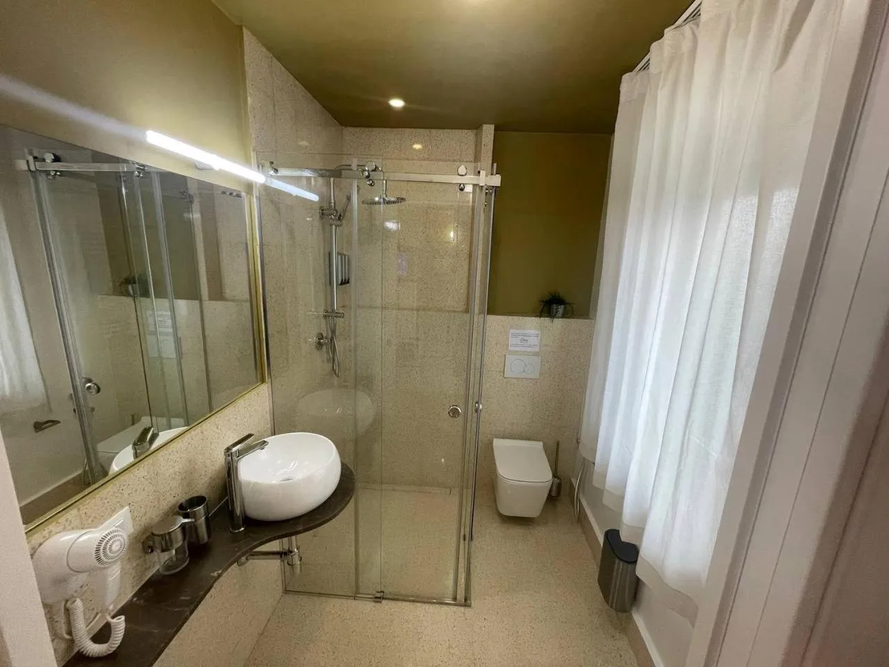 Shower, Bathroom in Ciccio R&B di Rosaria Profeta