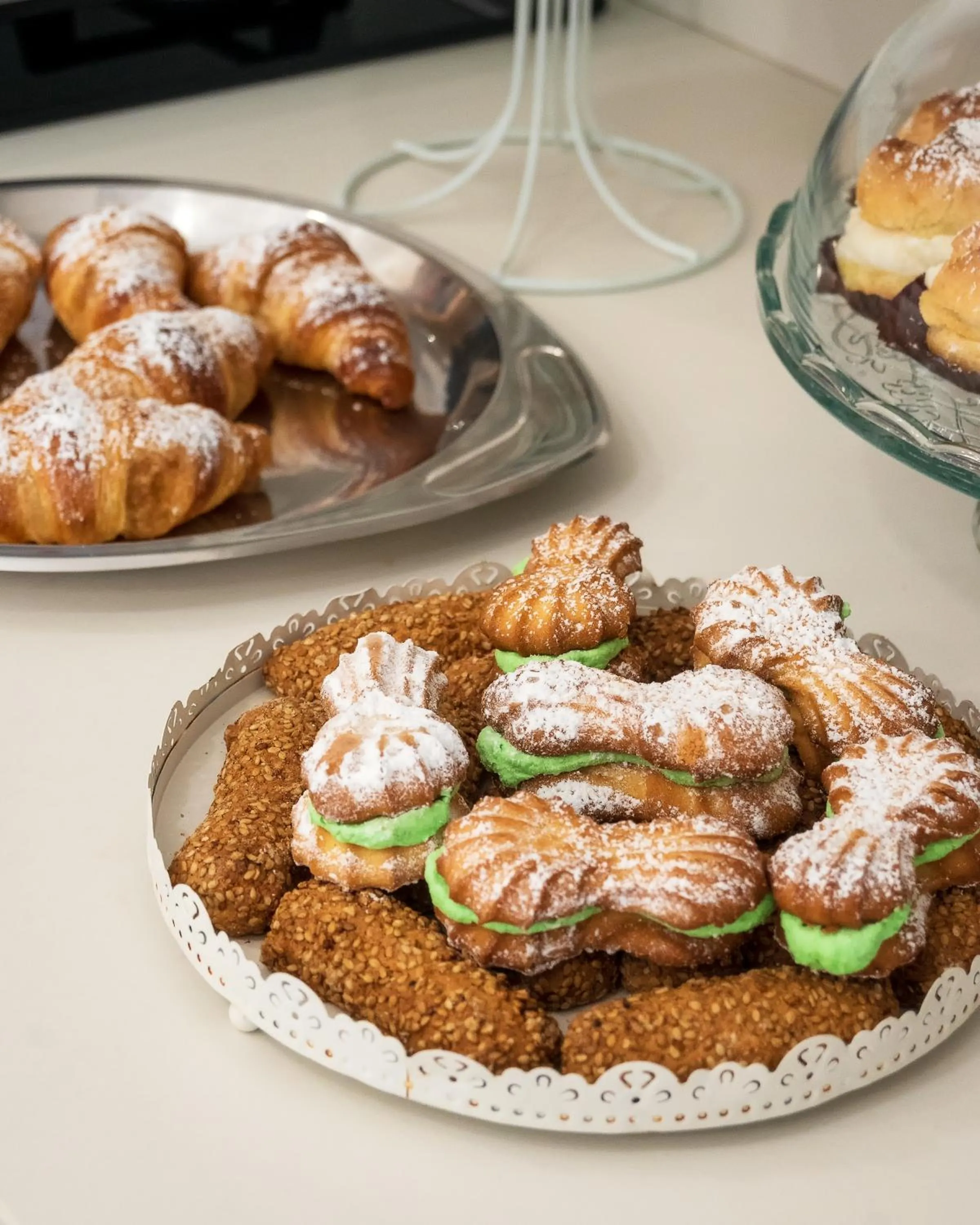 Communal lounge/ TV room in Ciccio Rooms and breakfast - Self check-in