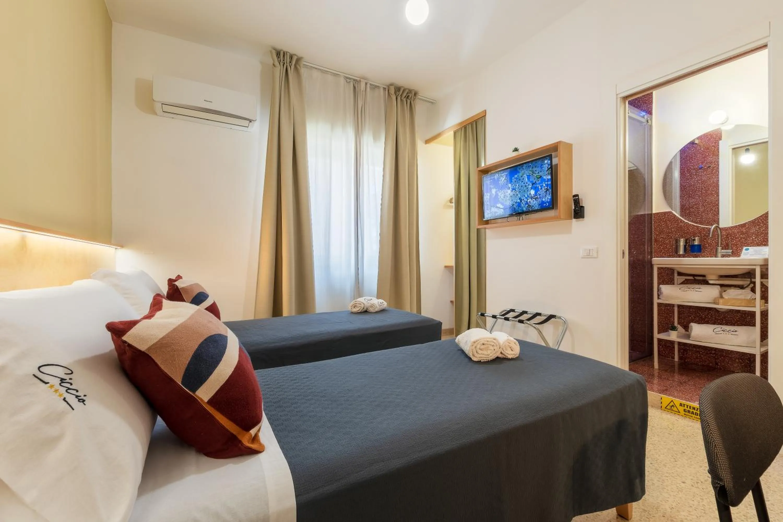 Bed in Ciccio Rooms and breakfast - Self check-in