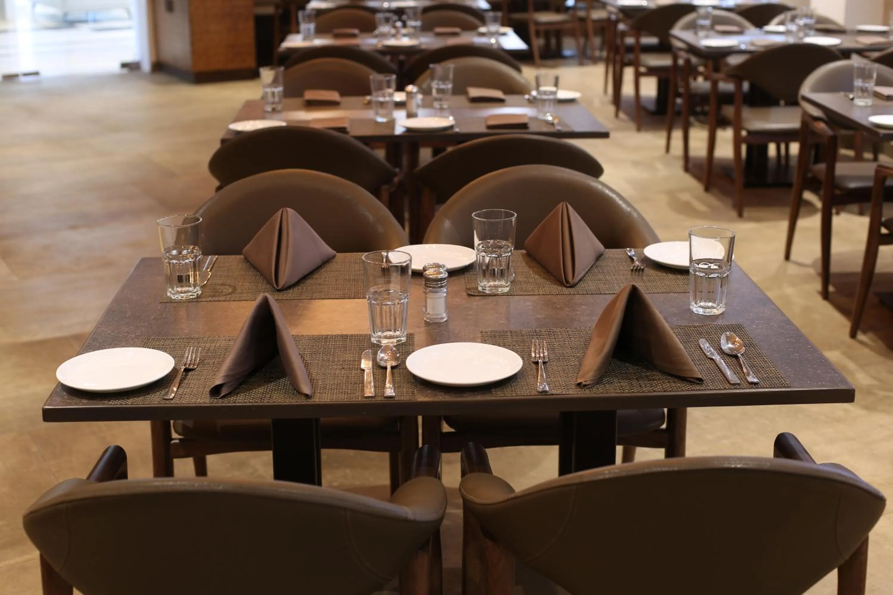 Restaurant/places to eat in Native INN By Heda Hospitality