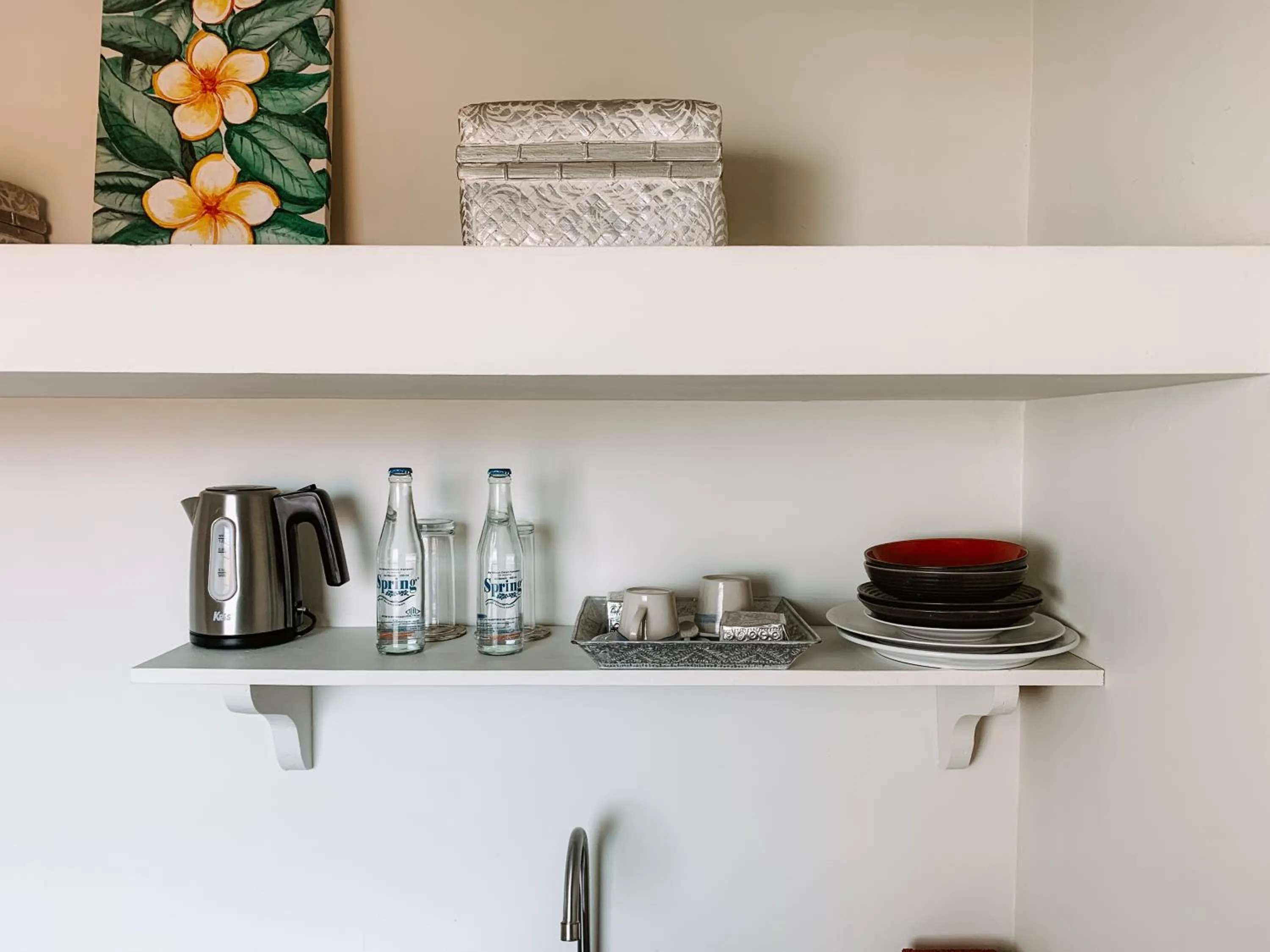 Kitchen or kitchenette in Casa Artista By Kresna Hospitality