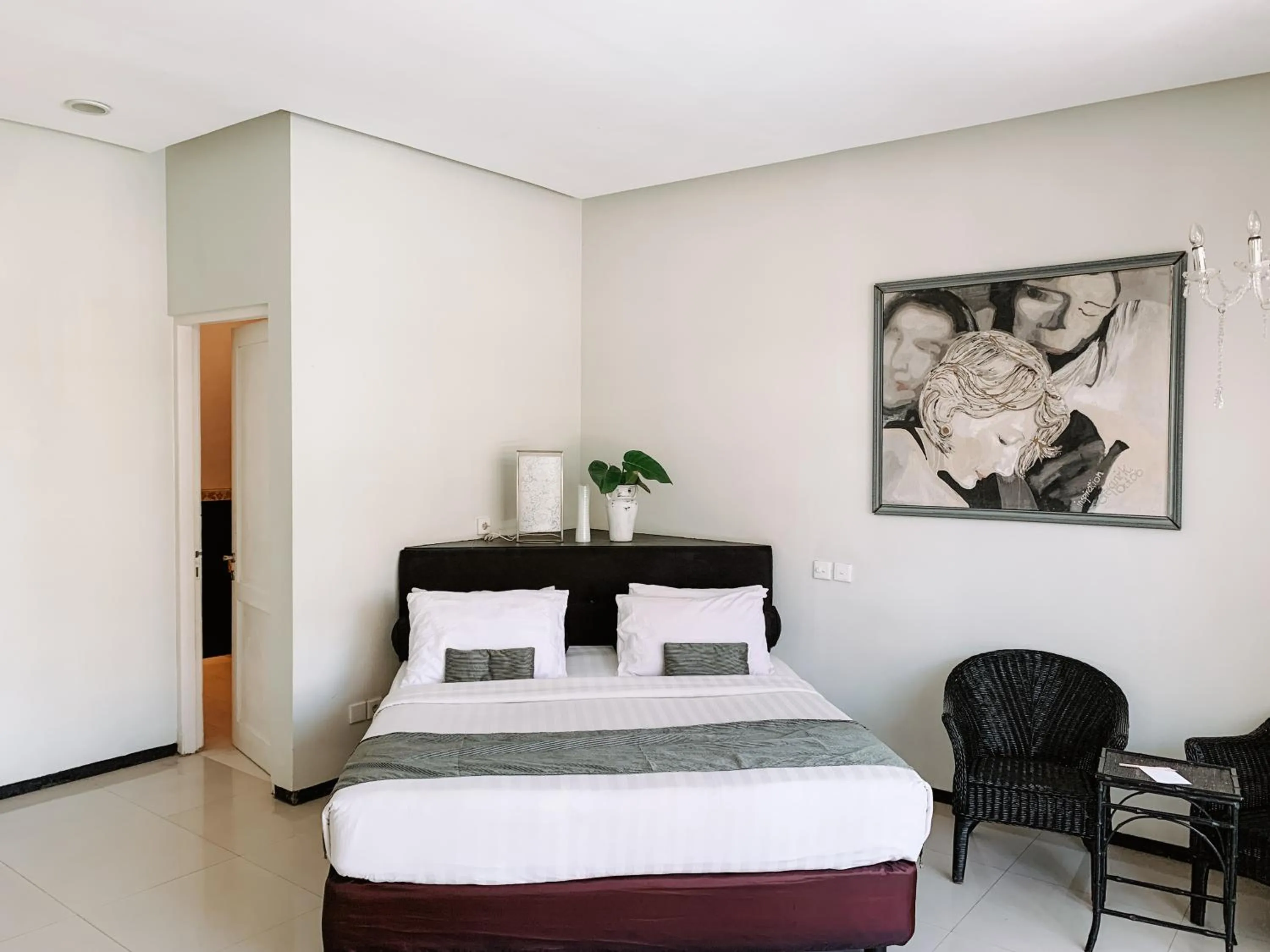 Photo of the whole room, Bed in Casa Artista By Kresna Hospitality