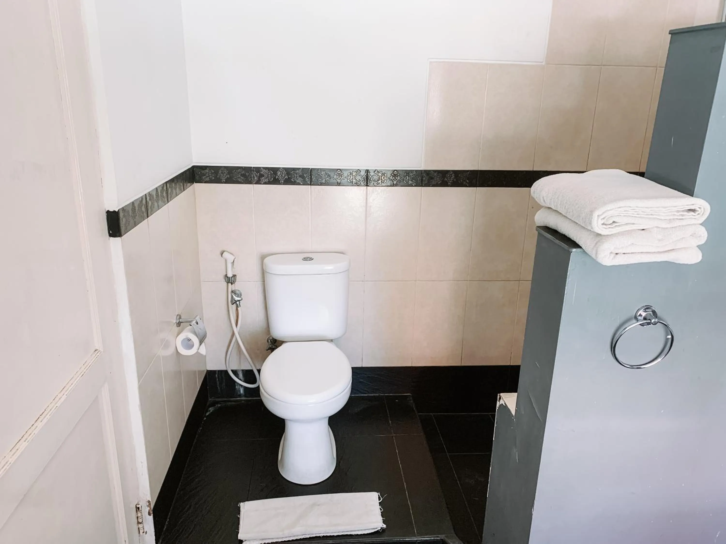 Toilet in Casa Artista By Kresna Hospitality