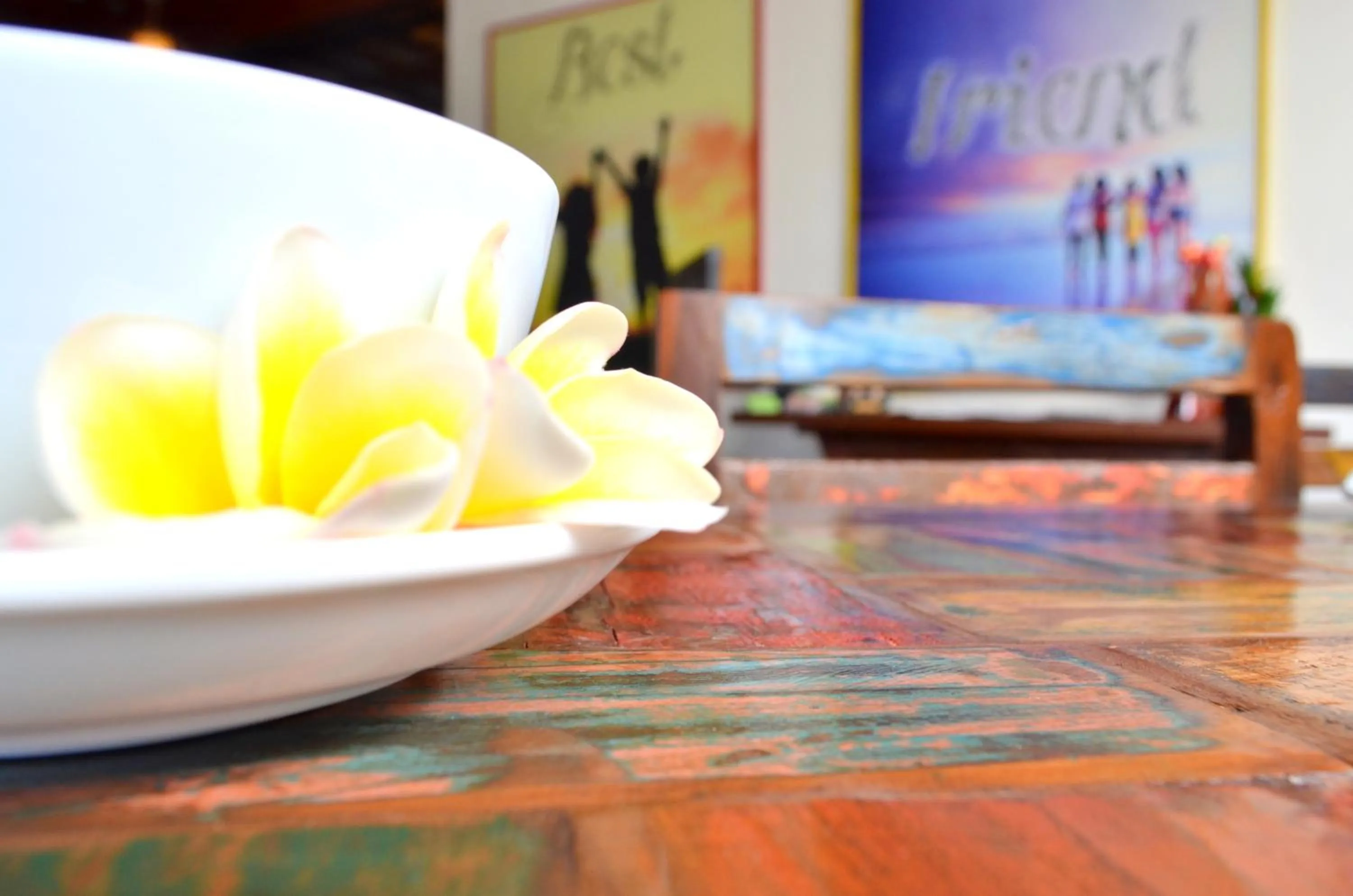 Restaurant/places to eat in The Jas Villas