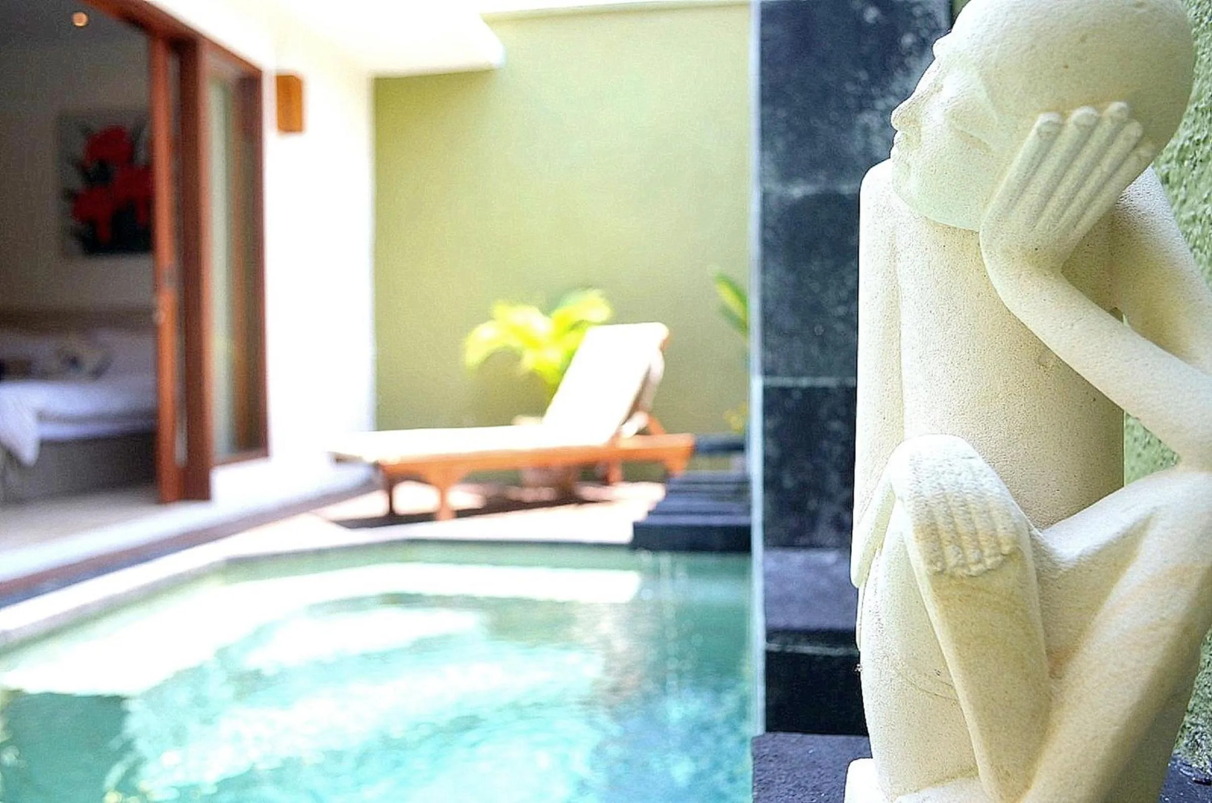 Day in The Jas Villas