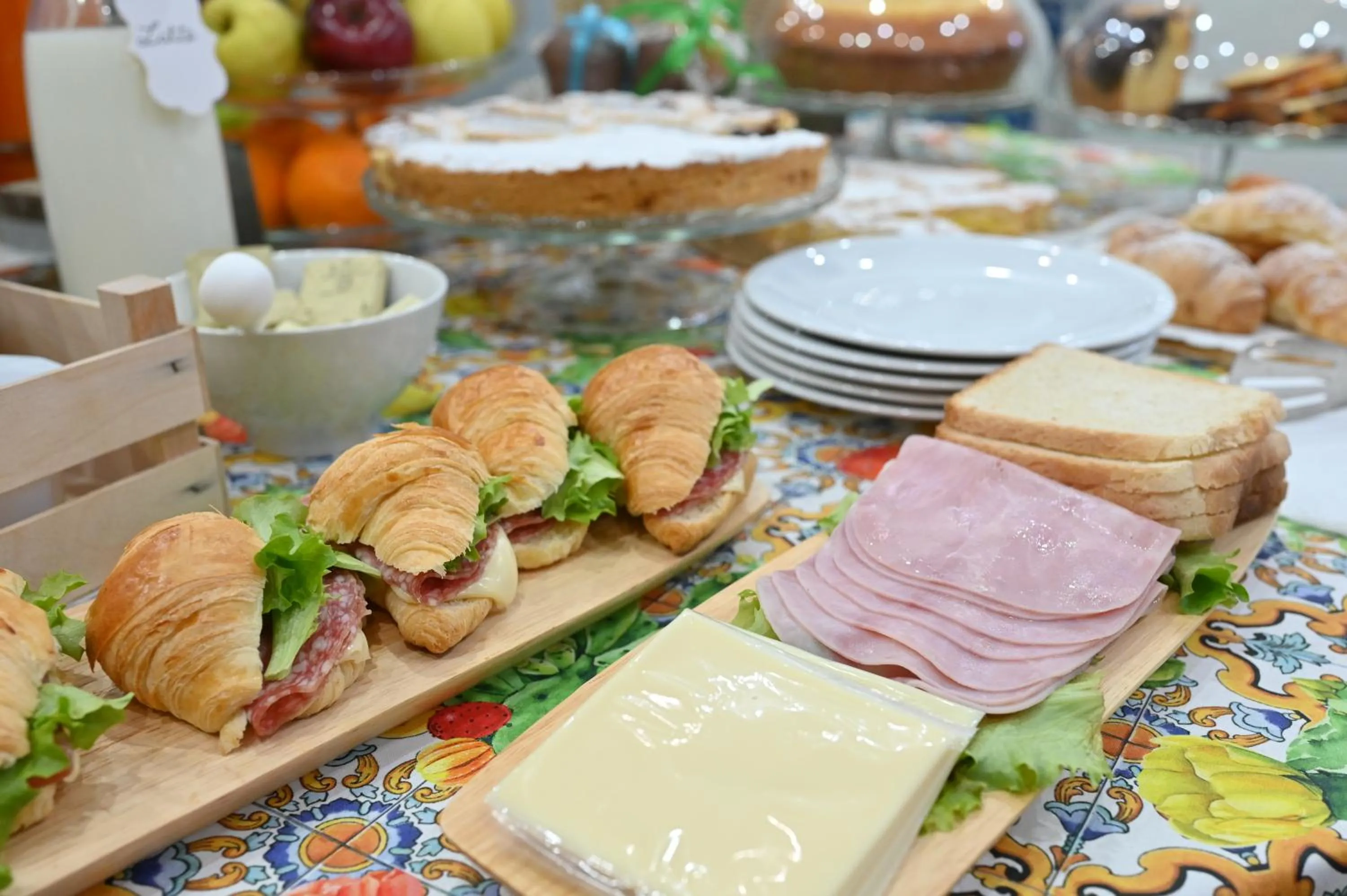 Buffet breakfast in Regina Margherita Suite