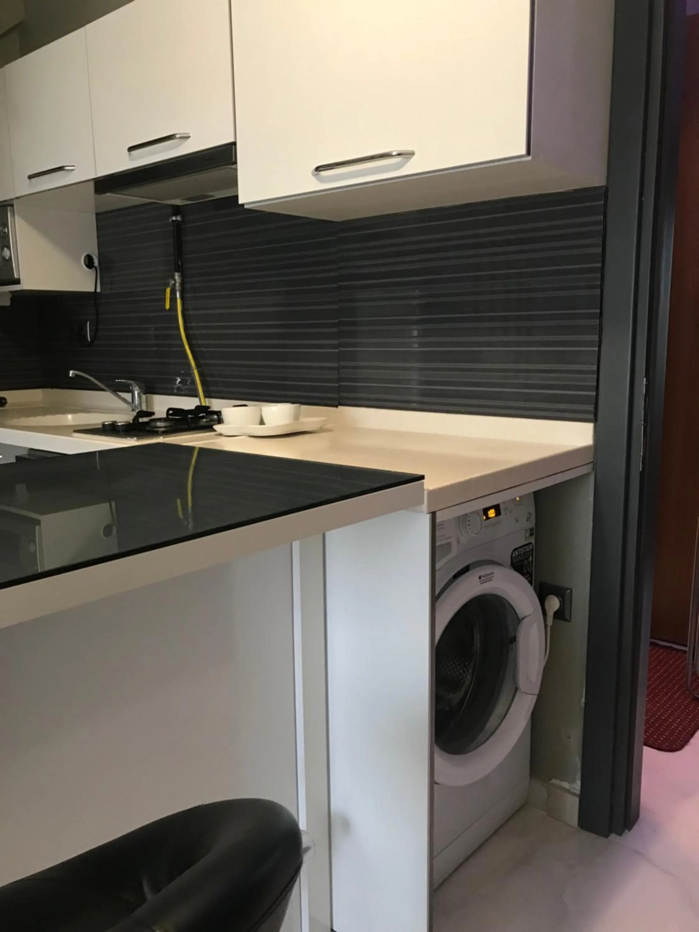 Kitchen or kitchenette in Güzel Yalı Evleri Residence &Apart Hotel