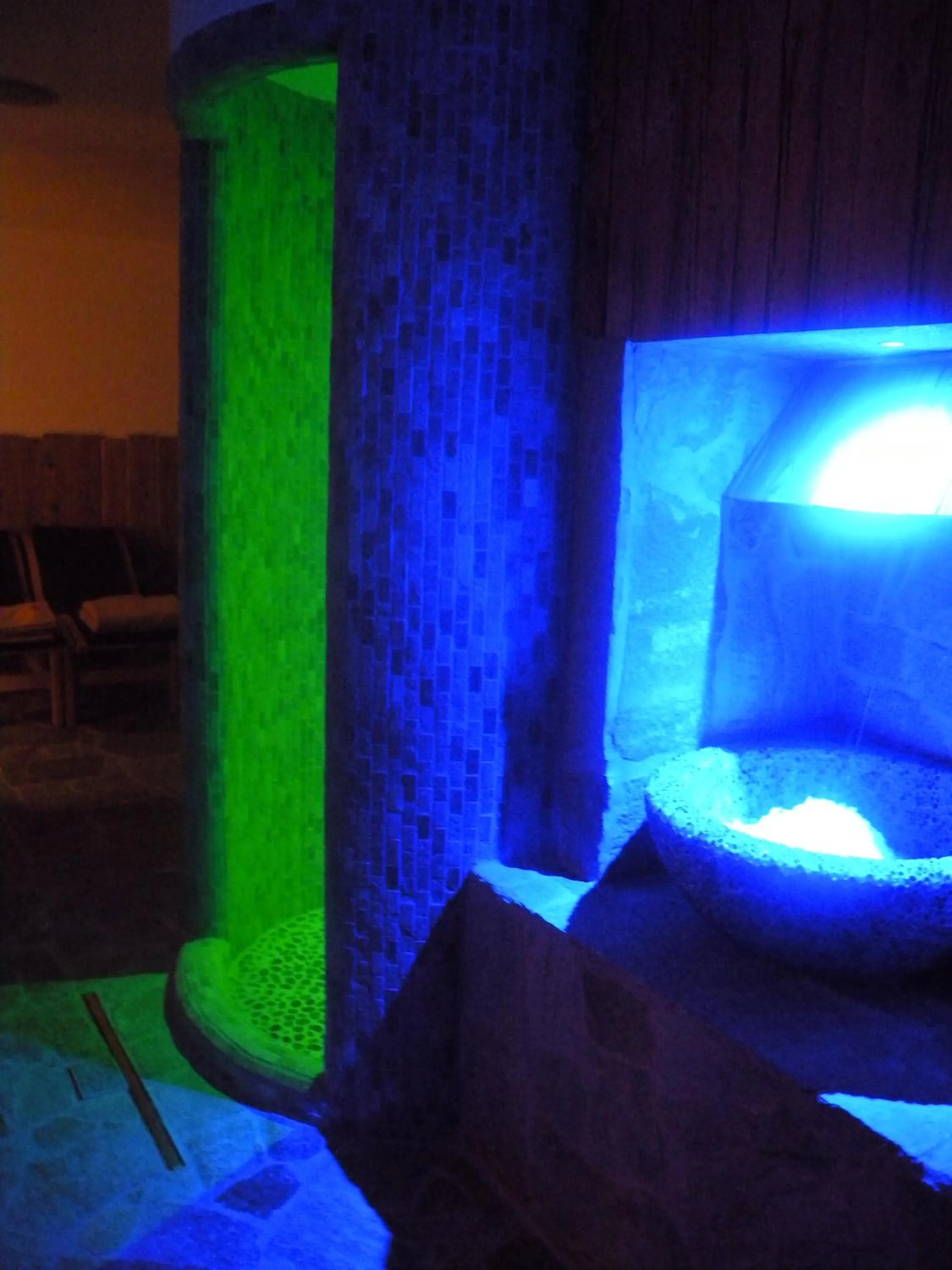 Spa and wellness centre/facilities in Fogajard Lovely Chalet