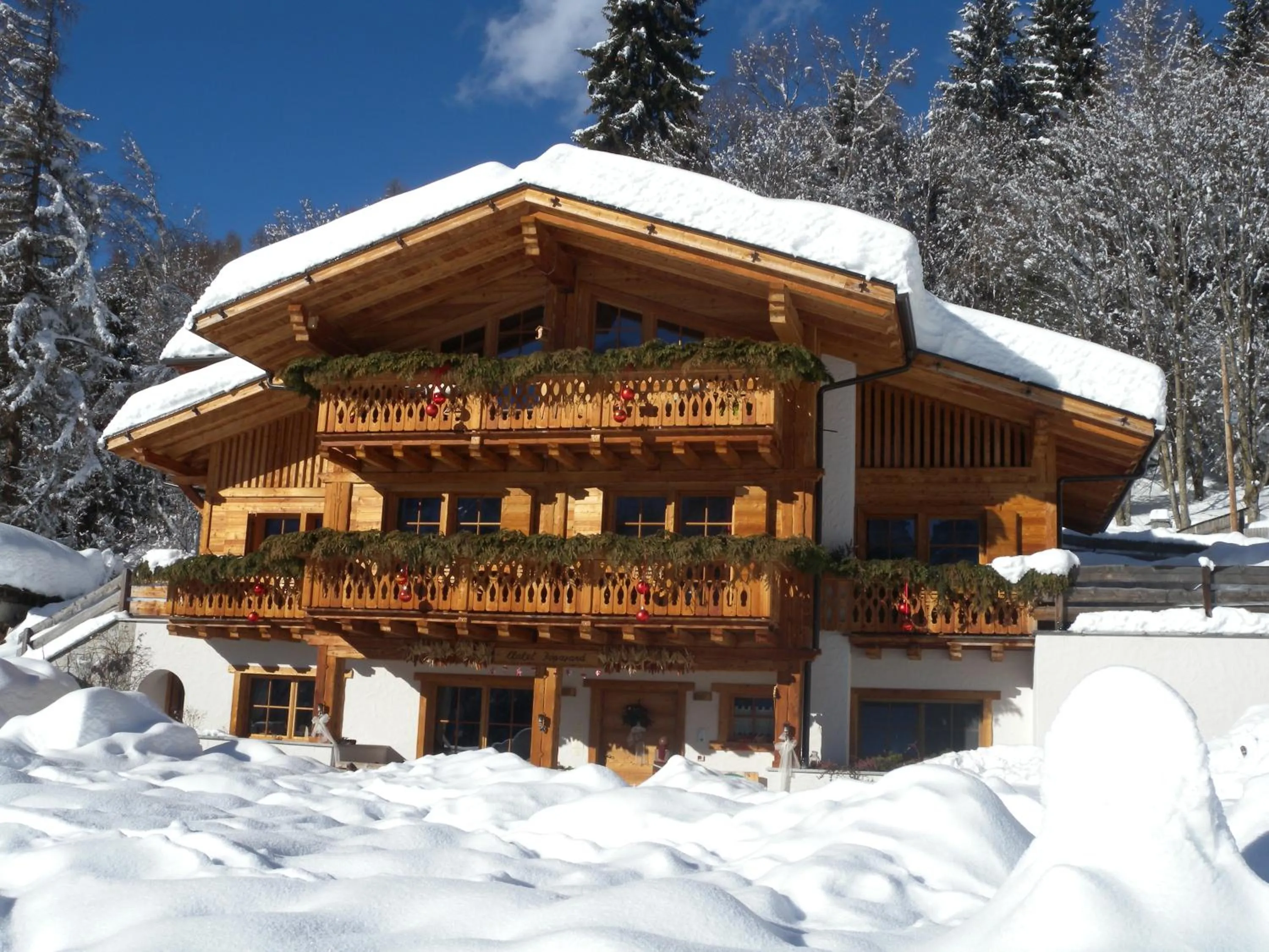 Facade/entrance in Fogajard Lovely Chalet