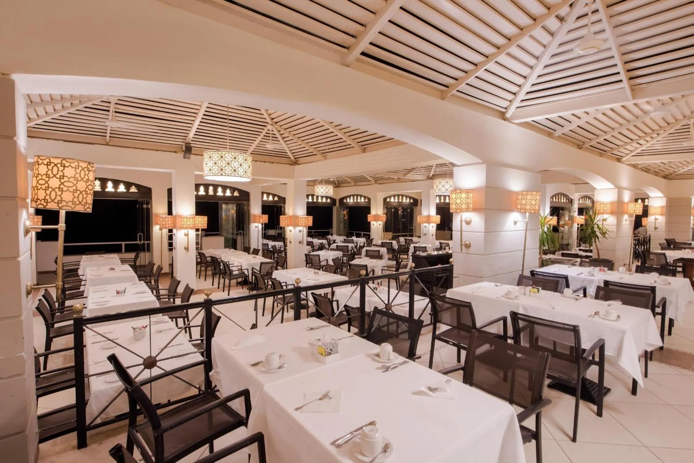 Restaurant/places to eat in Reef Oasis Beach Aqua Park Resort