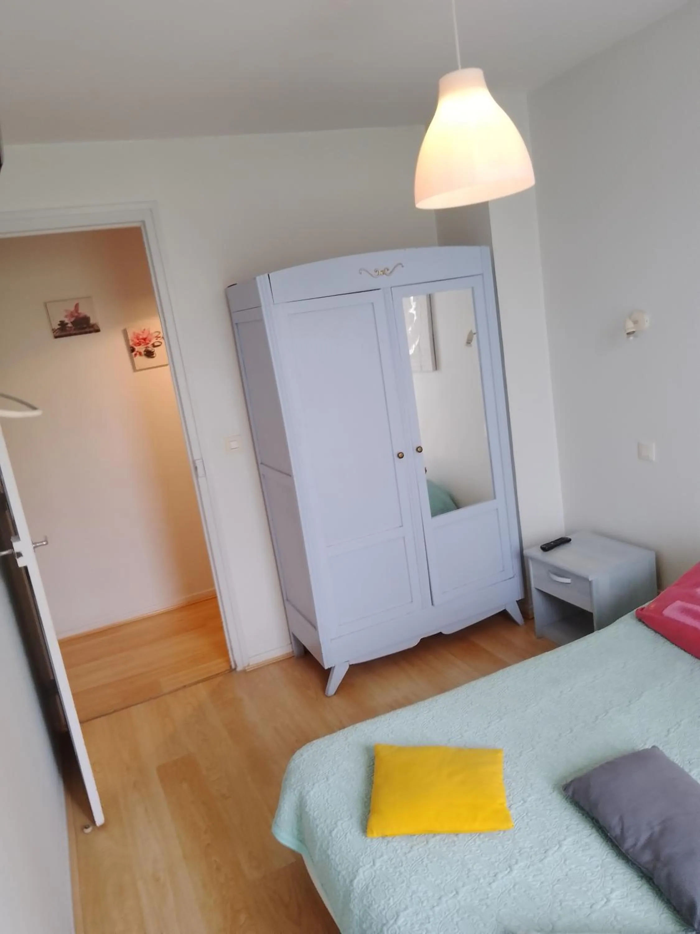 Bed in LE MODERNE VEYNES - Location d'appartements à la nuitée