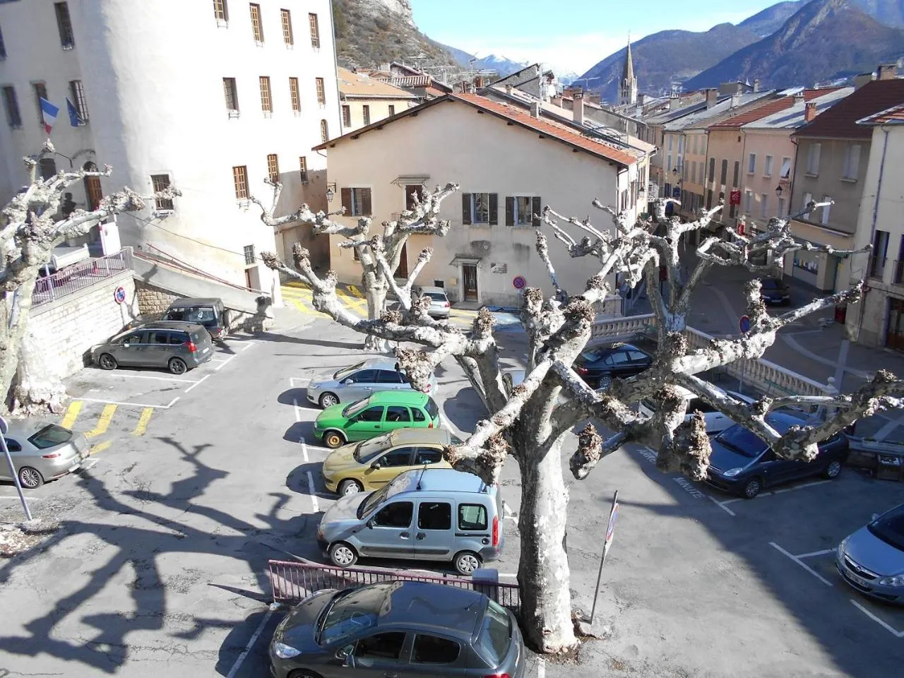 LE MODERNE VEYNES - Location d'appartements à la nuitée