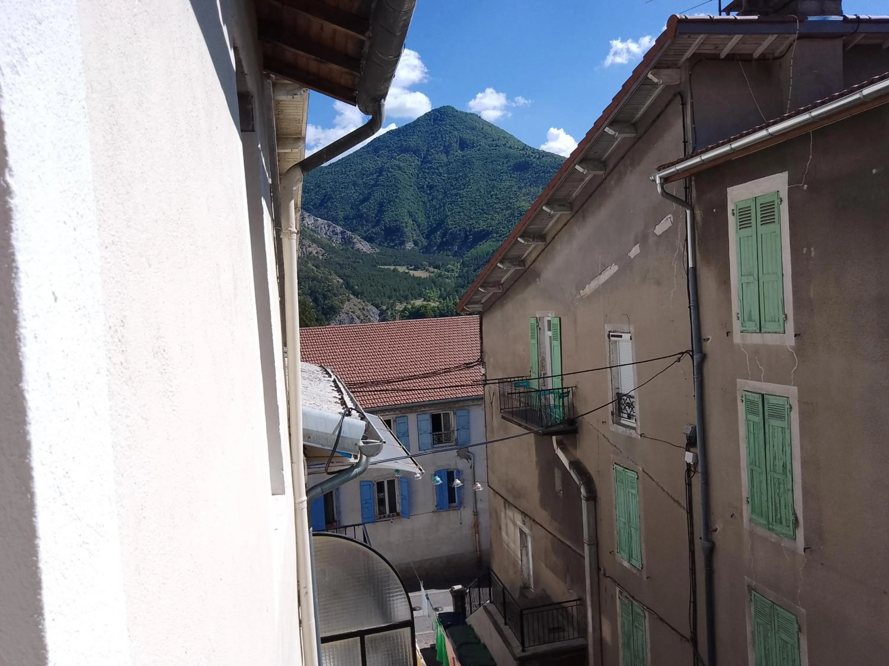 LE MODERNE VEYNES - Location d'appartements à la nuitée
