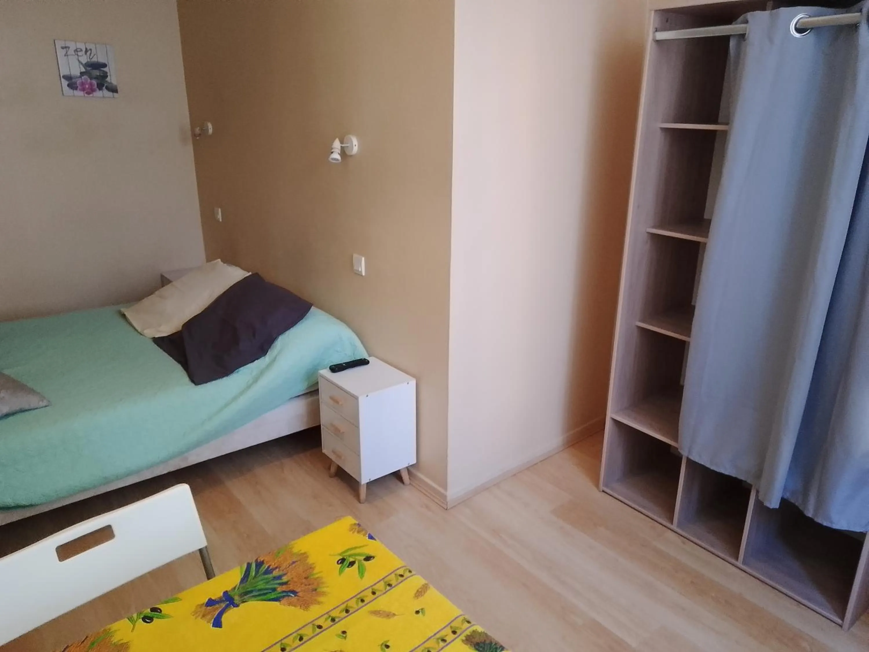 Bed in LE MODERNE VEYNES - Location d'appartements à la nuitée