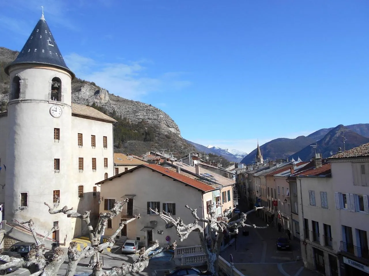LE MODERNE VEYNES - Location d'appartements à la nuitée