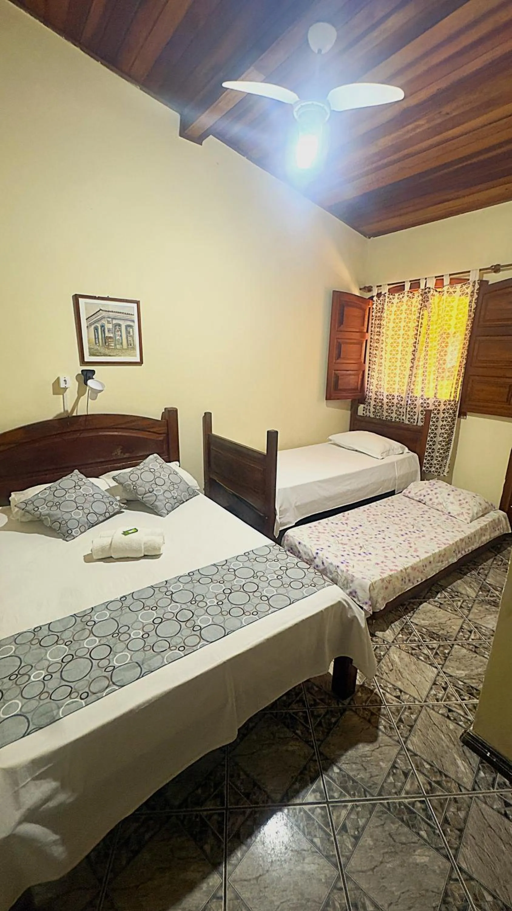 Bed in Pousada Parque Imperial no centro de Paraty