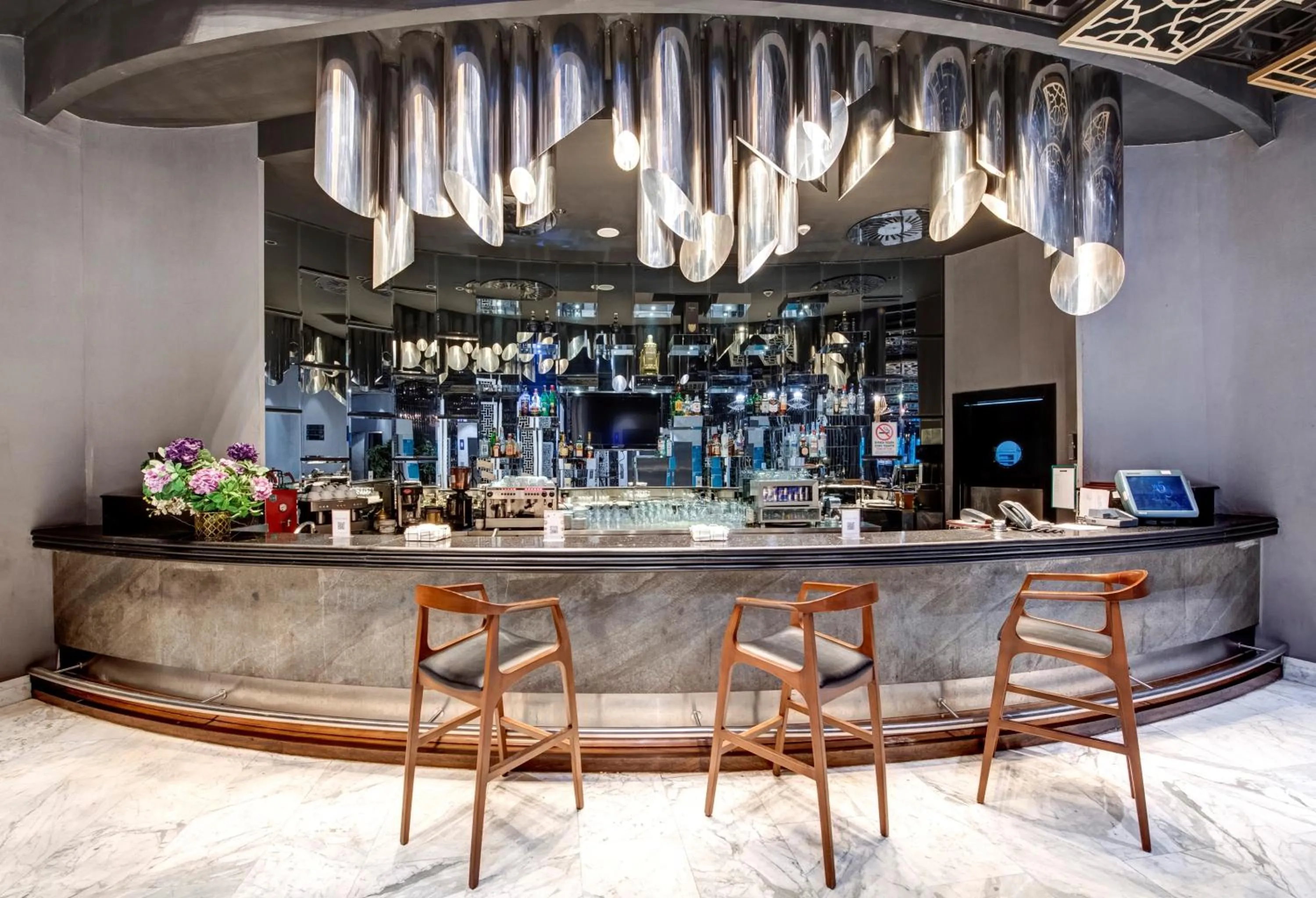 Lounge or bar in The Elysium Taksim