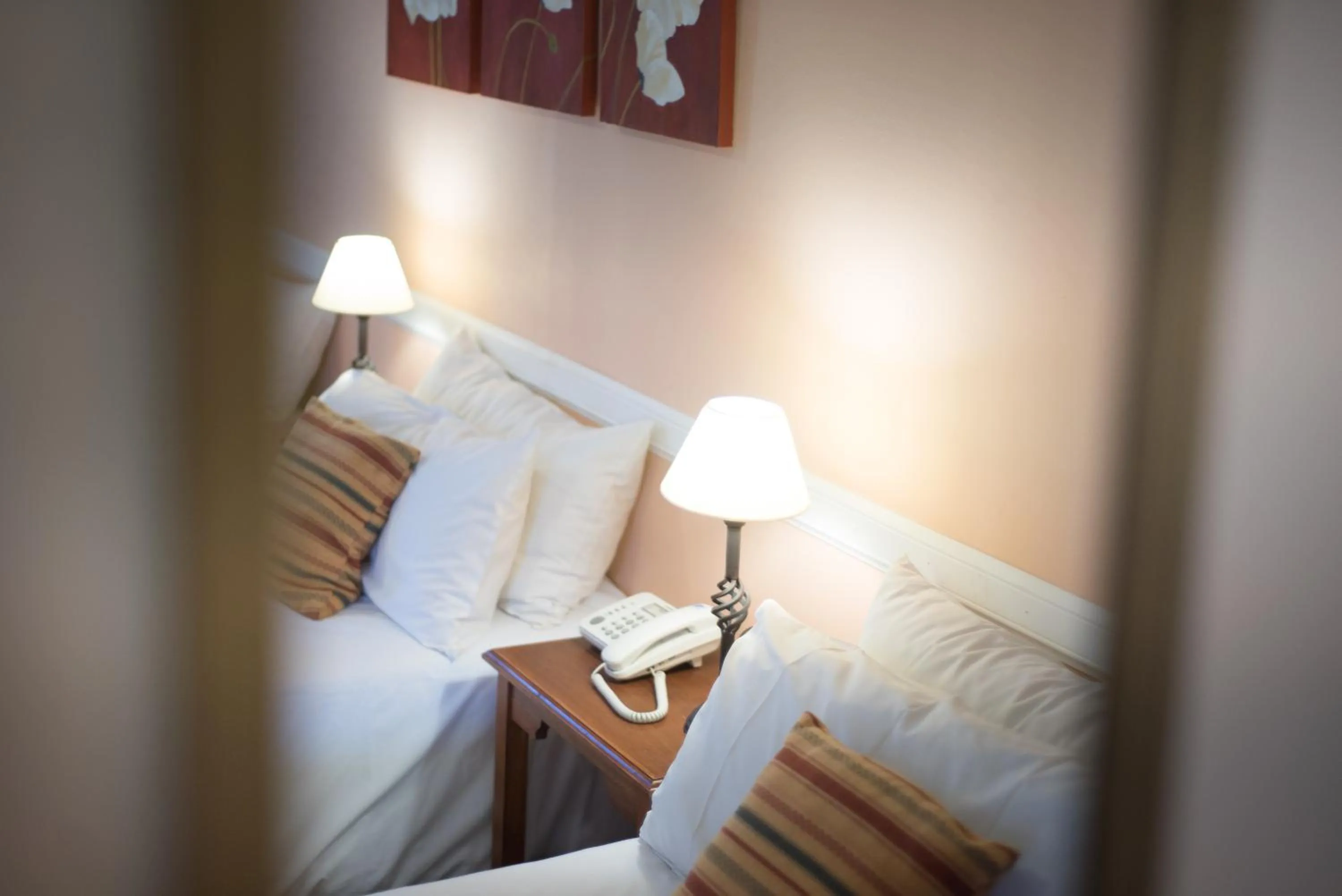 Bedroom, Bed in Hotel Austral Ushuaia