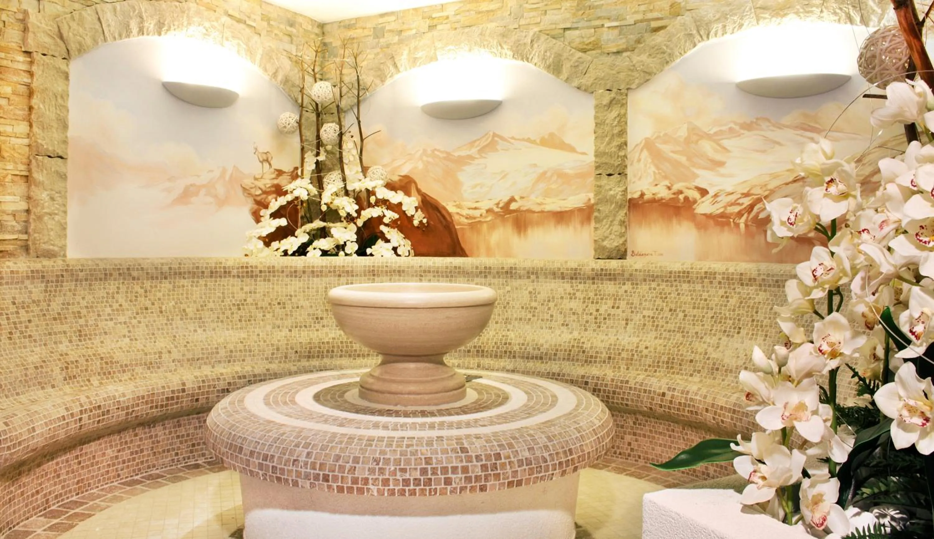 Swimming pool in Sporting Hotel