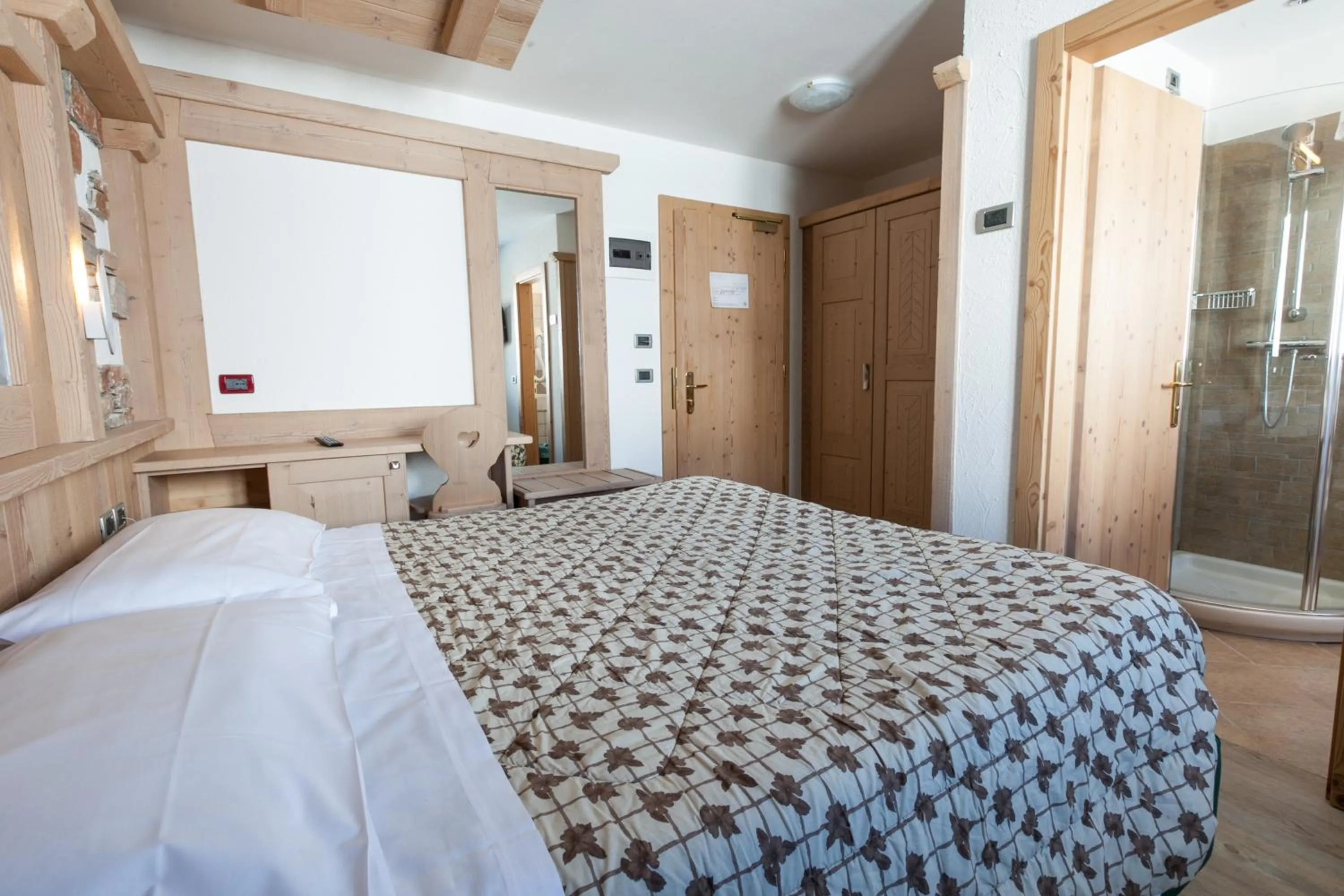 Photo of the whole room, Bed in Sporting Hotel