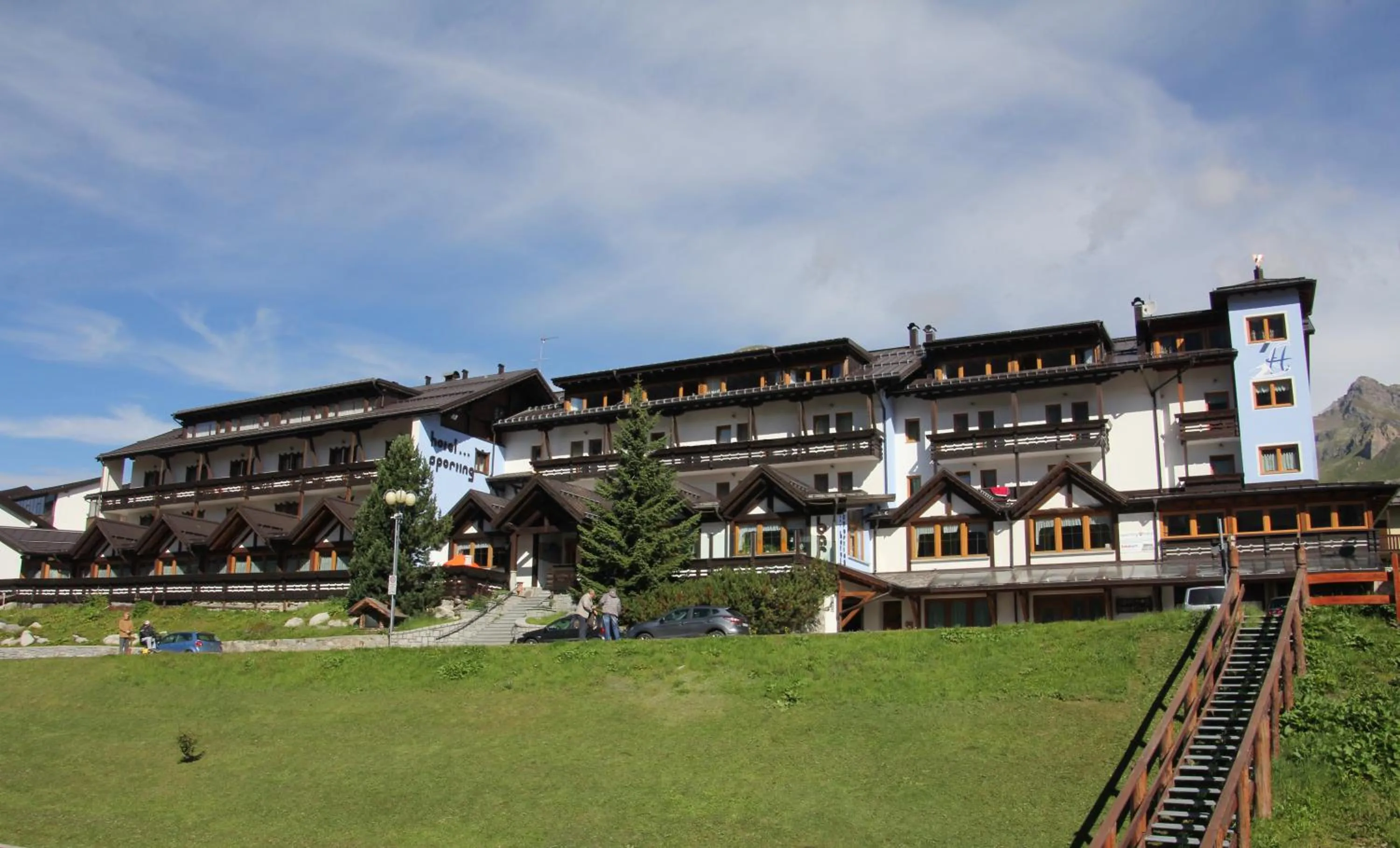 Facade/entrance in Sporting Hotel