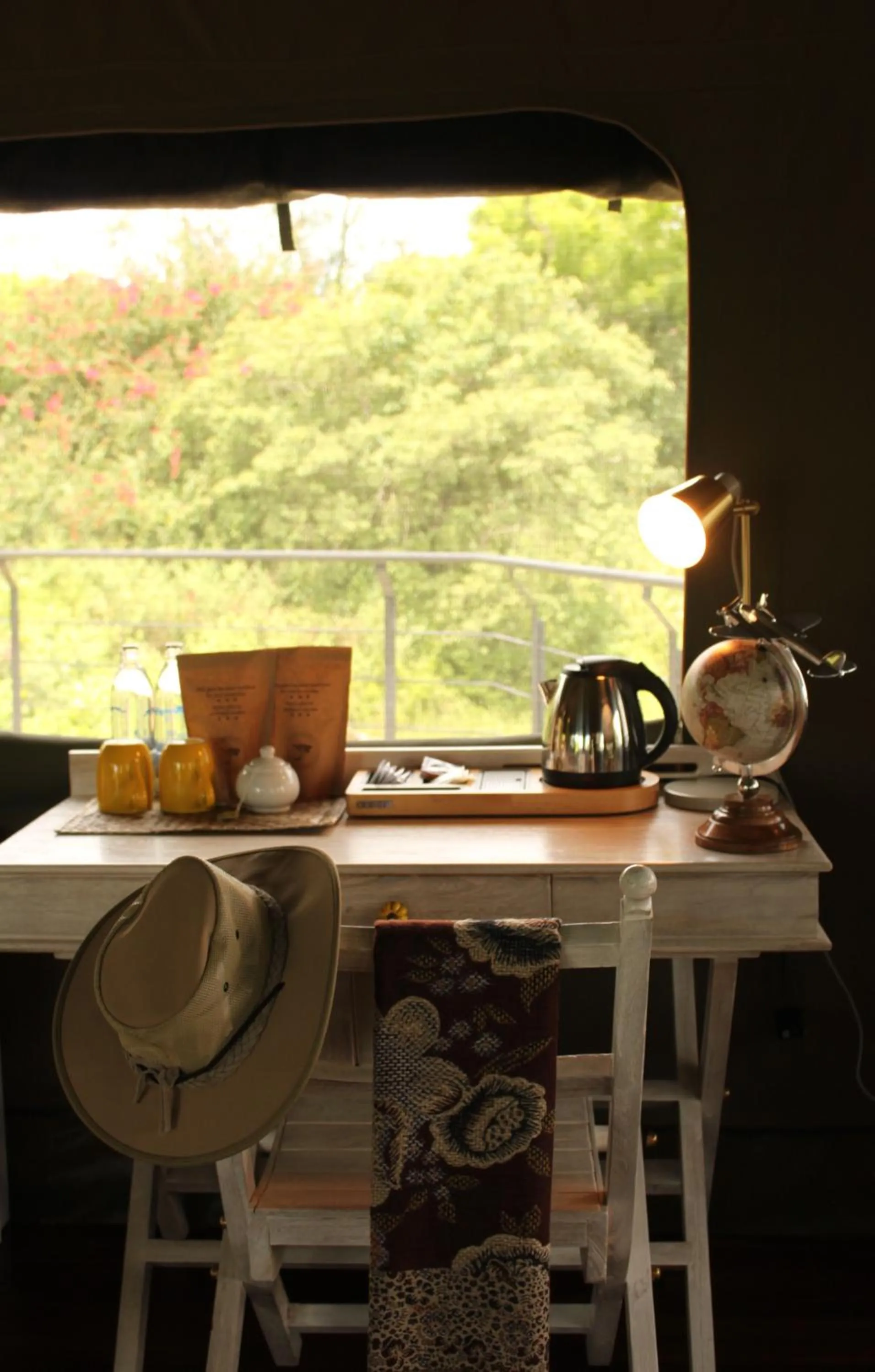 Decorative detail in Flameback Eco Lodge