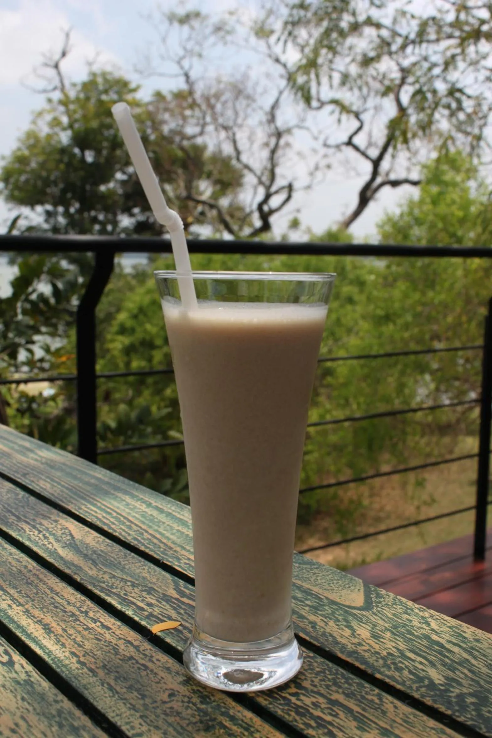 Drinks in Flameback Eco Lodge