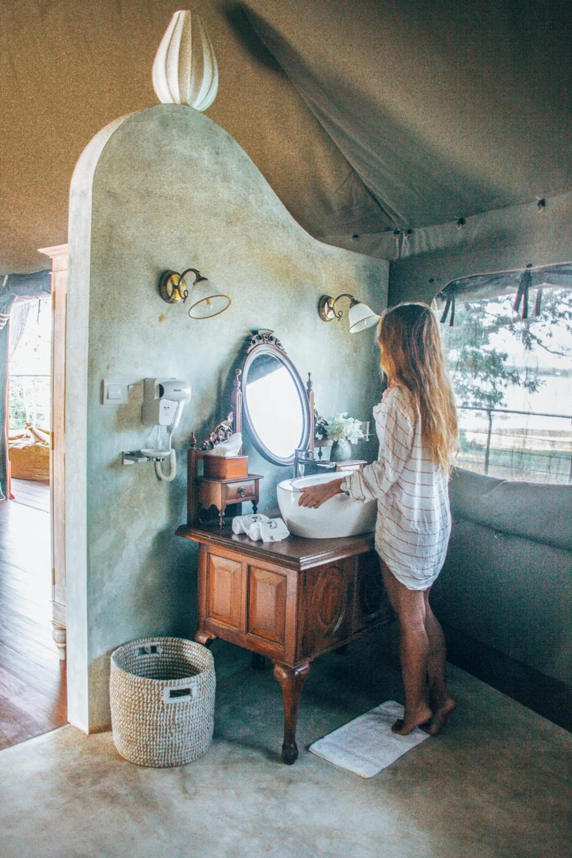 Bathroom in Flameback Eco Lodge