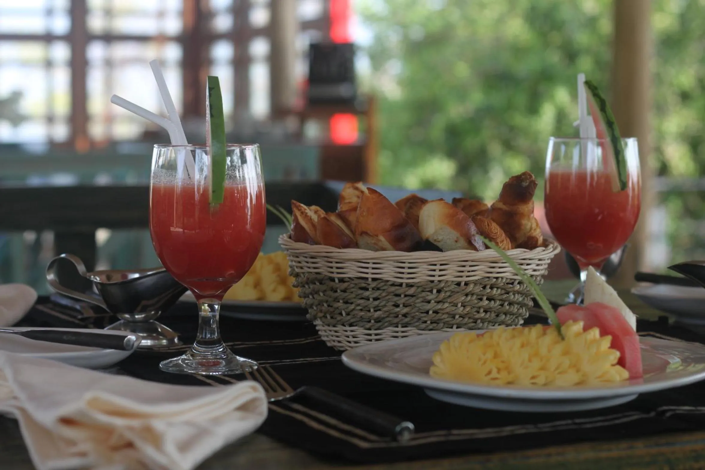 American breakfast in Flameback Eco Lodge