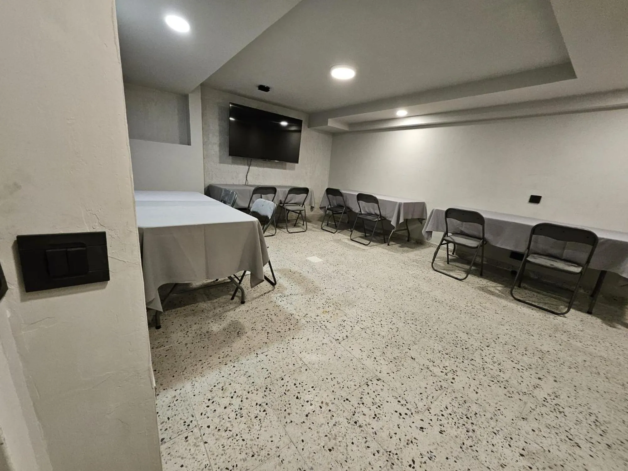 TV and multimedia in Hotel Amfiteatar