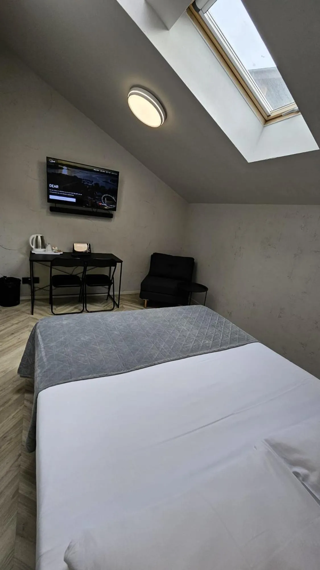 TV and multimedia, Bed in Hotel Amfiteatar