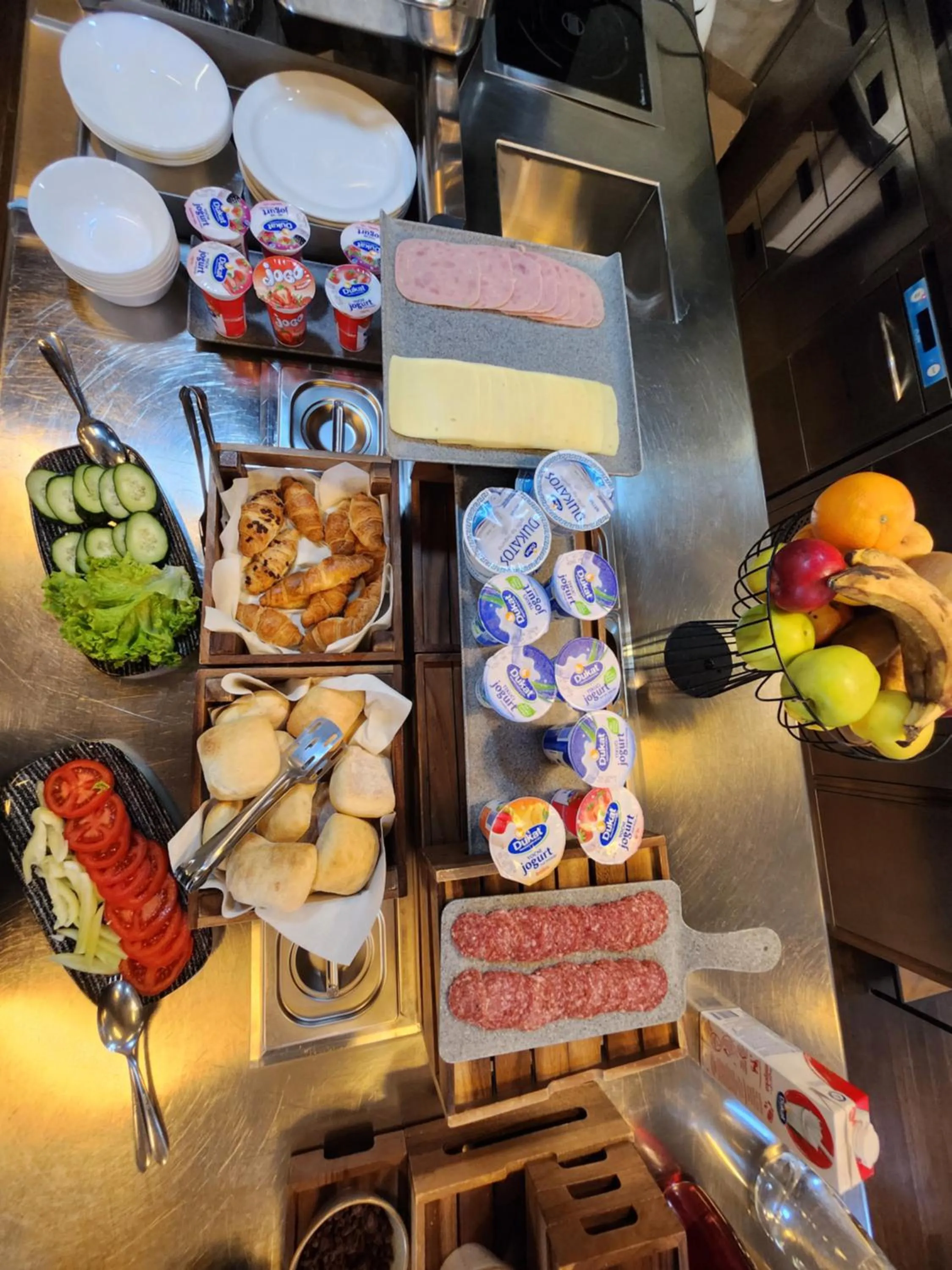 Breakfast in Hotel Amfiteatar