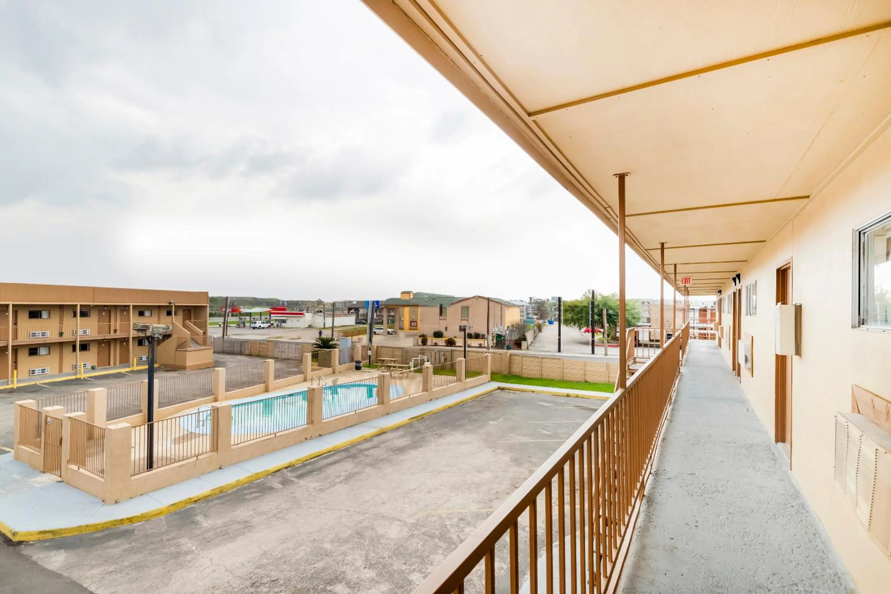 Balcony/Terrace in Oyo Hotel San Antonio Lackland AFB Seaworld Hwy 90 W
