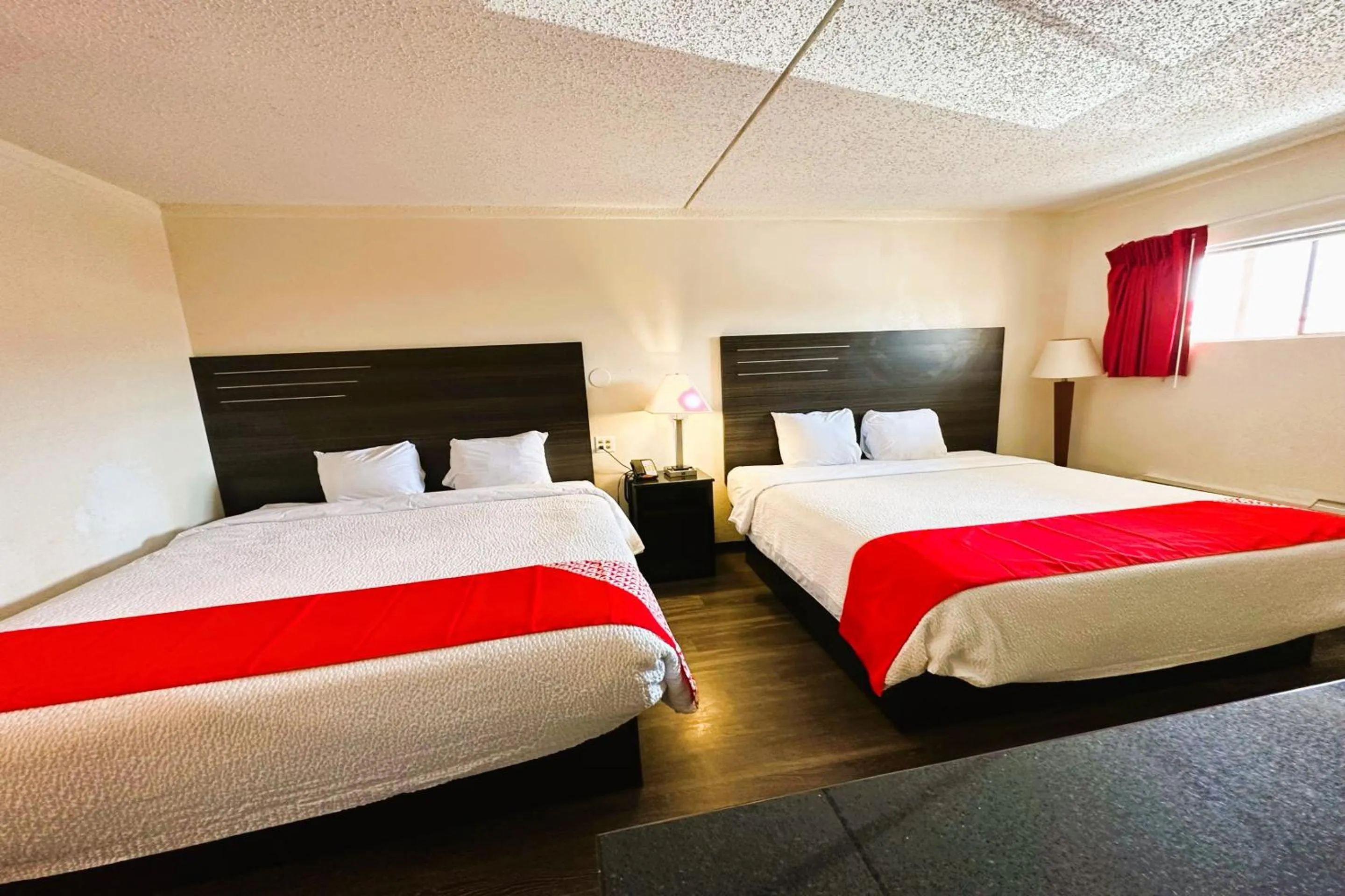 Bed in Oyo Hotel San Antonio Lackland AFB Seaworld Hwy 90 W