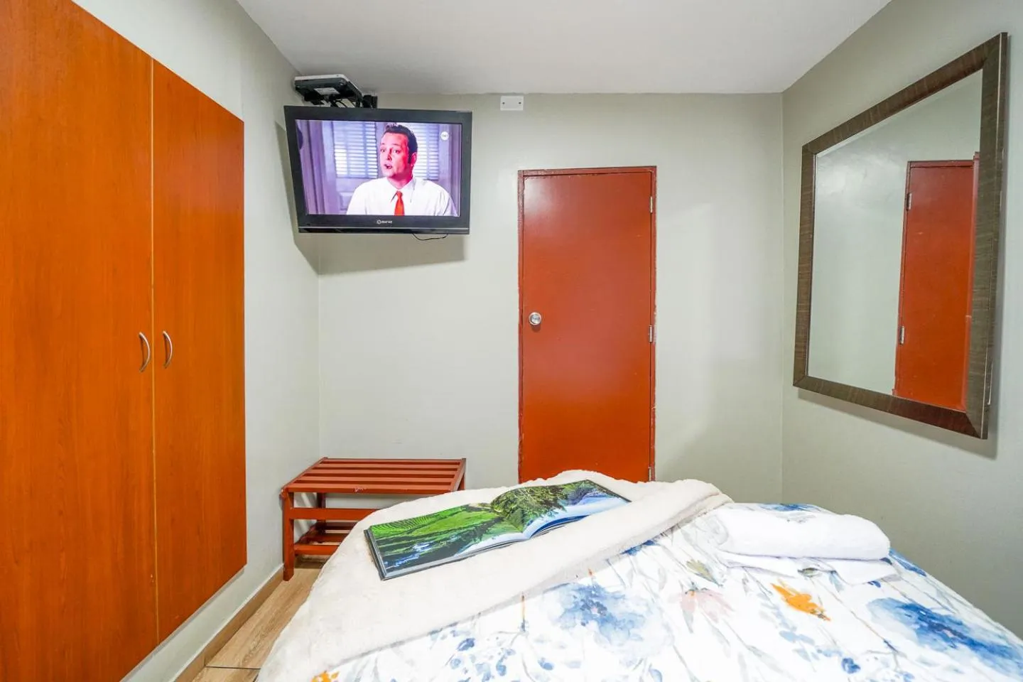 Bed in Imperial Inn Hospedaje Turistico