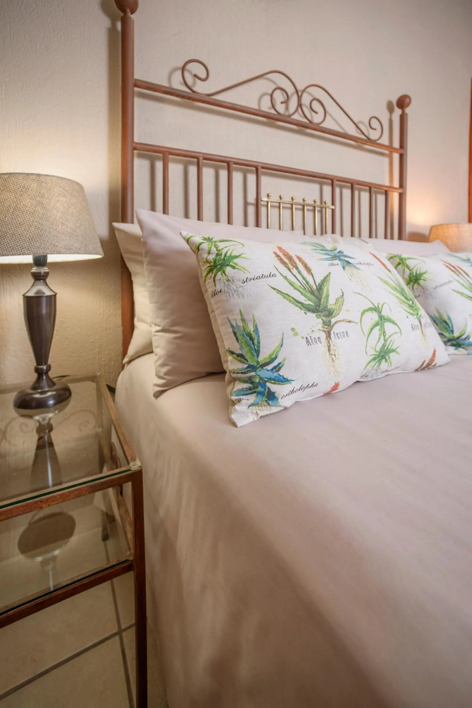 Bed in La Kruger Lifestyle Lodge - No Loadshedding