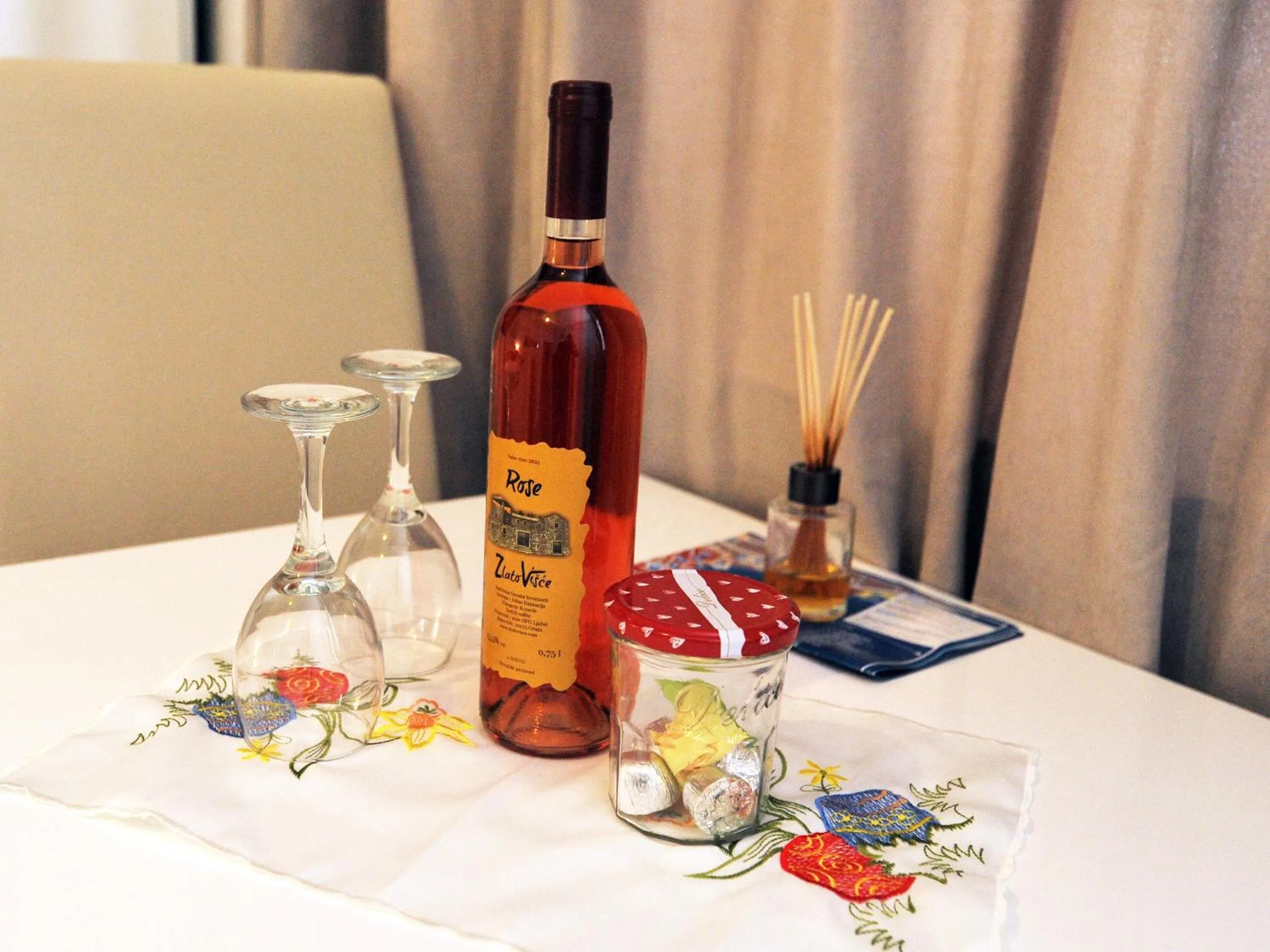 Decorative detail in Villa Katarina