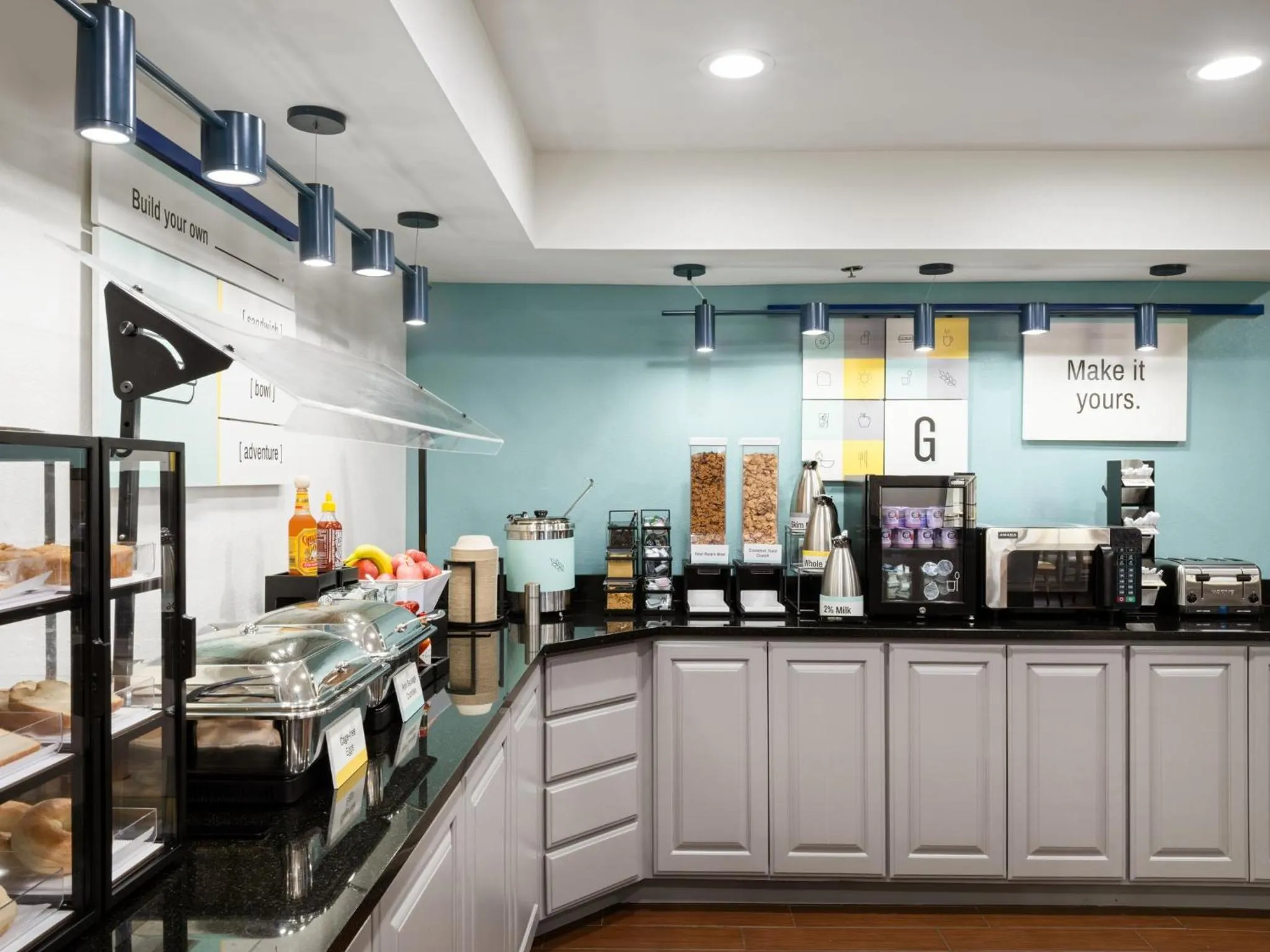 Breakfast in Garner Hotel Topeka West by IHG