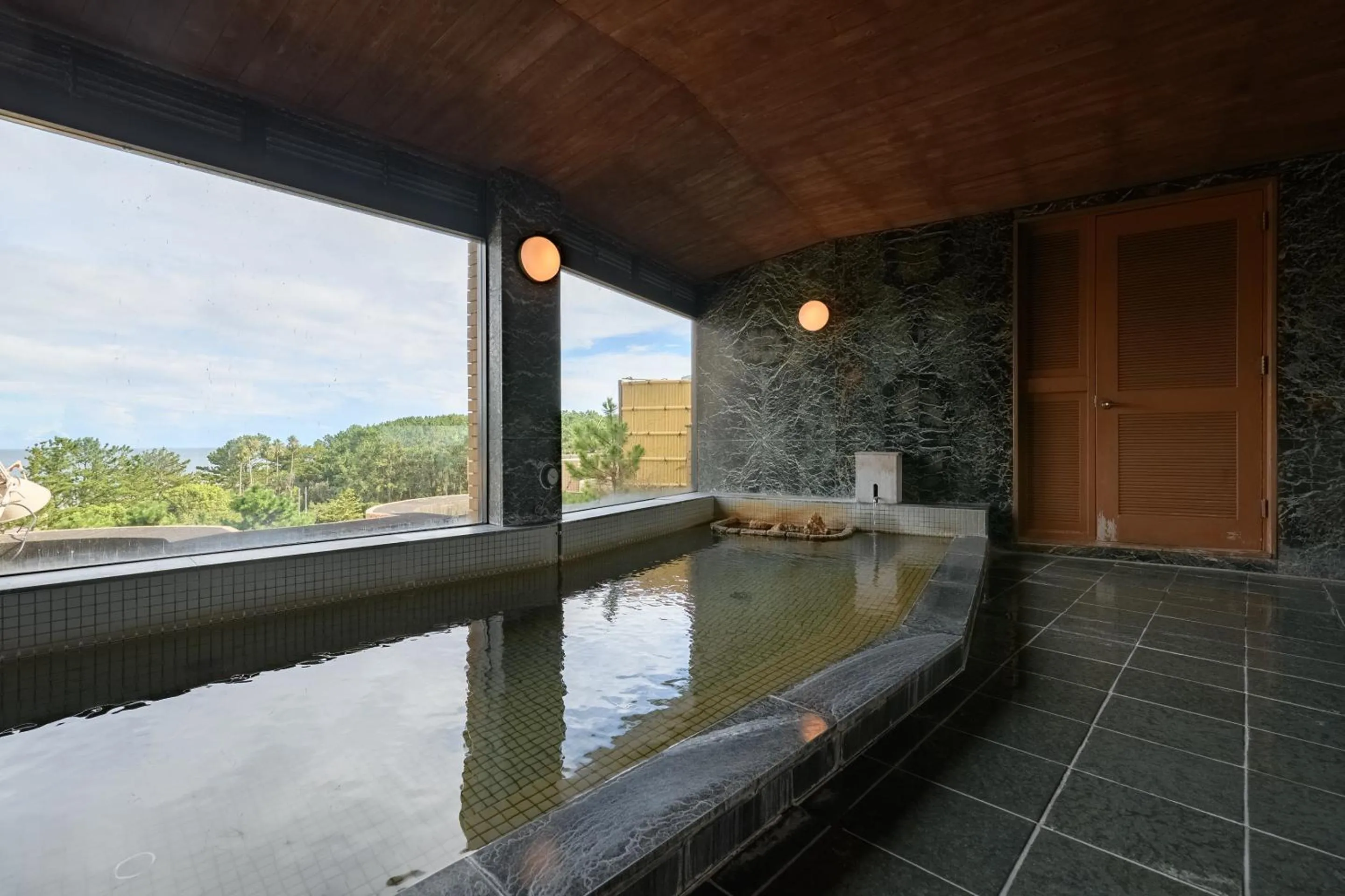 Hot Spring Bath in Hotel Tetora Resort Shizuoka Yaizu