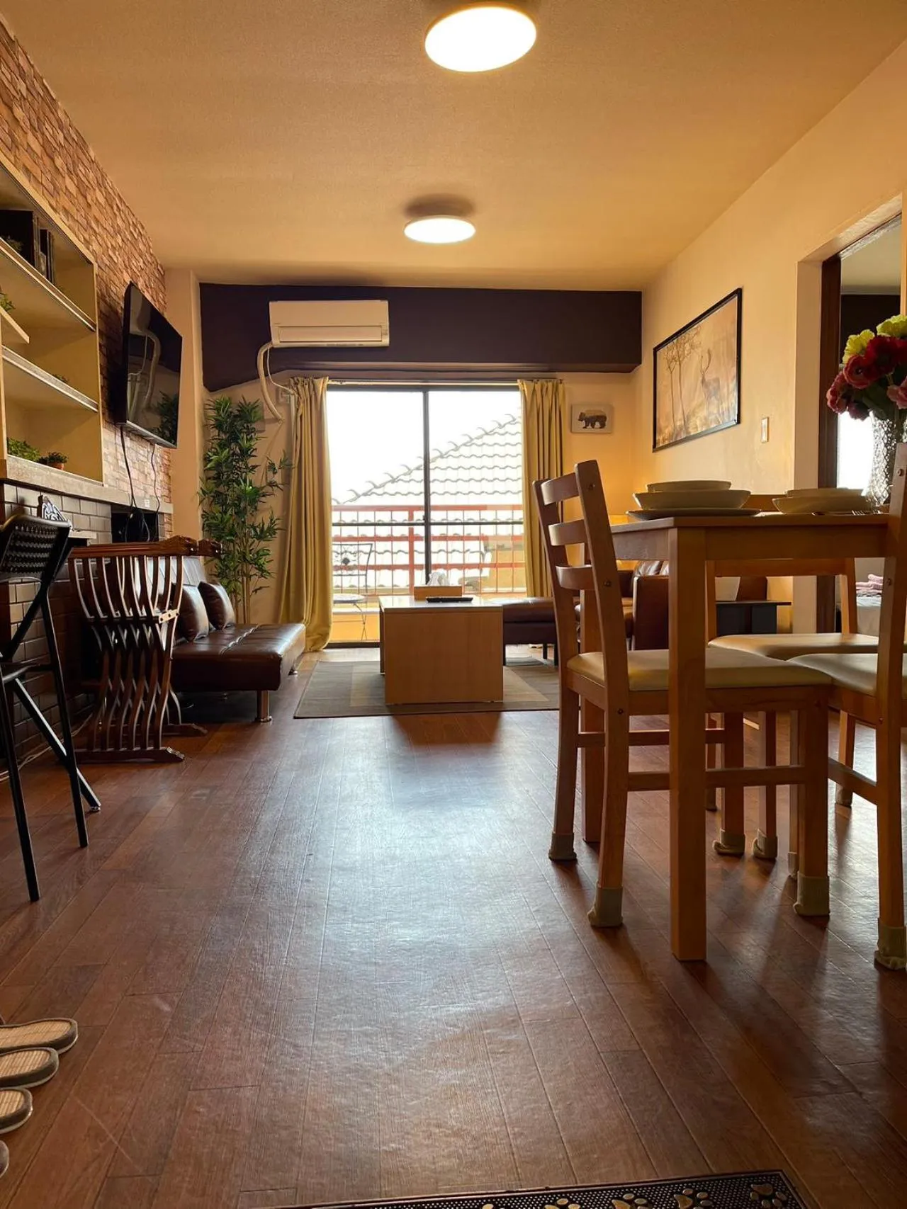 Living room in Sea View Court Kobe