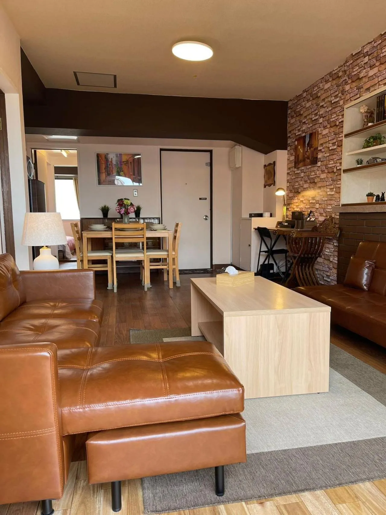 Living room in Sea View Court Kobe