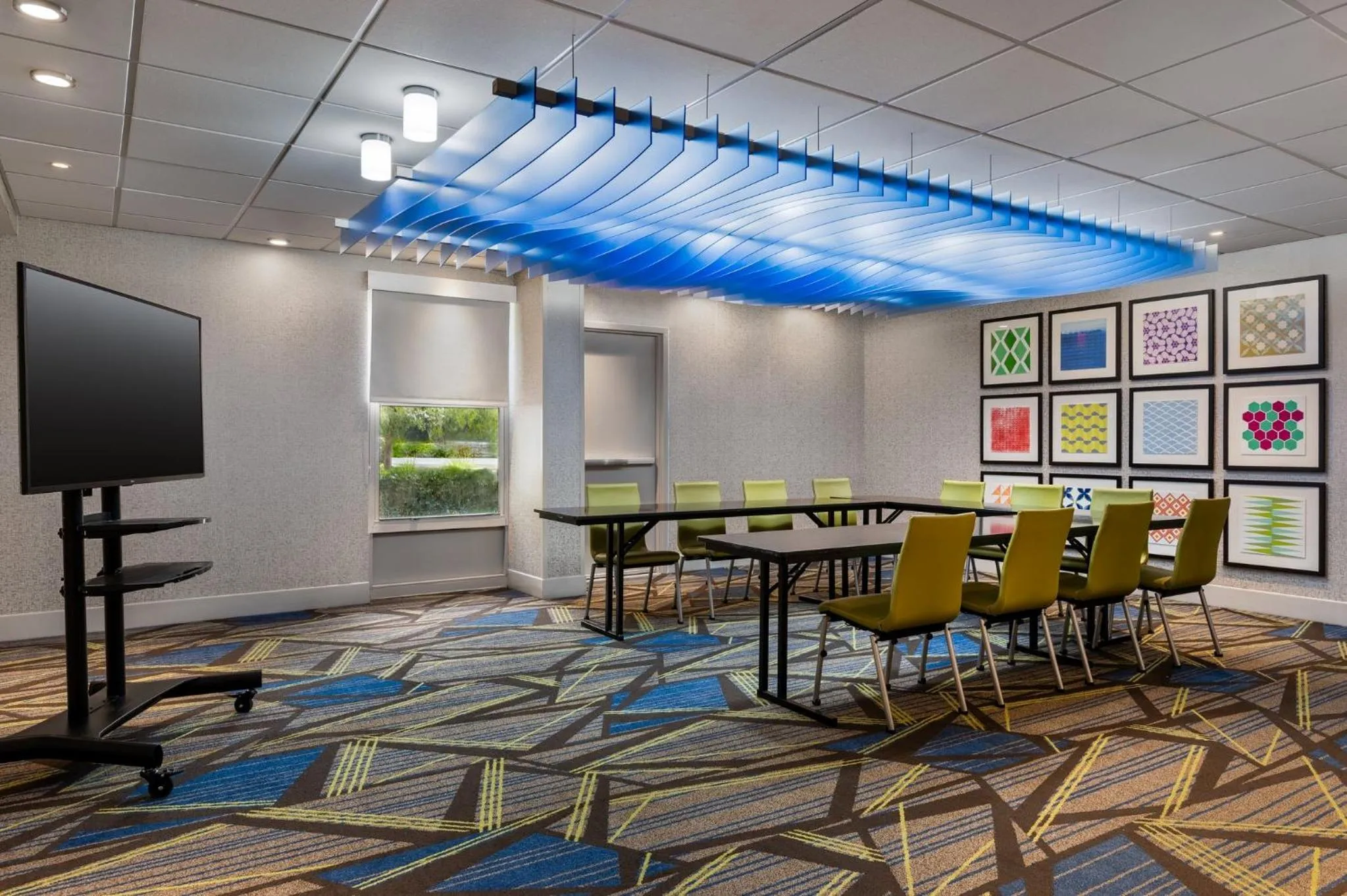 Meeting/conference room in Holiday Inn Express Tallahassee by IHG
