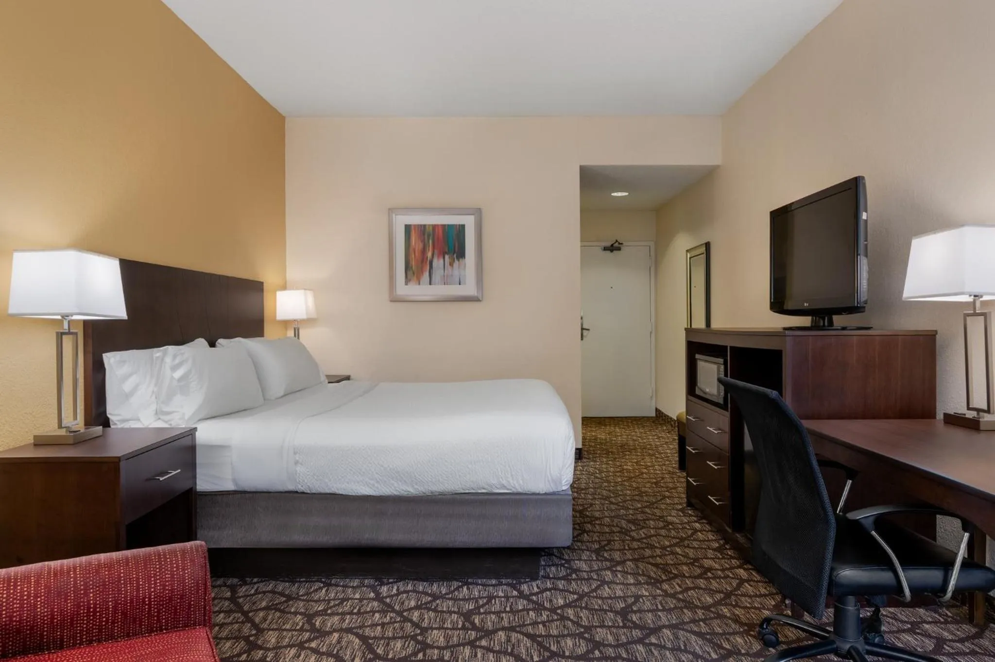 Photo of the whole room, Bed in Holiday Inn Express Tallahassee by IHG