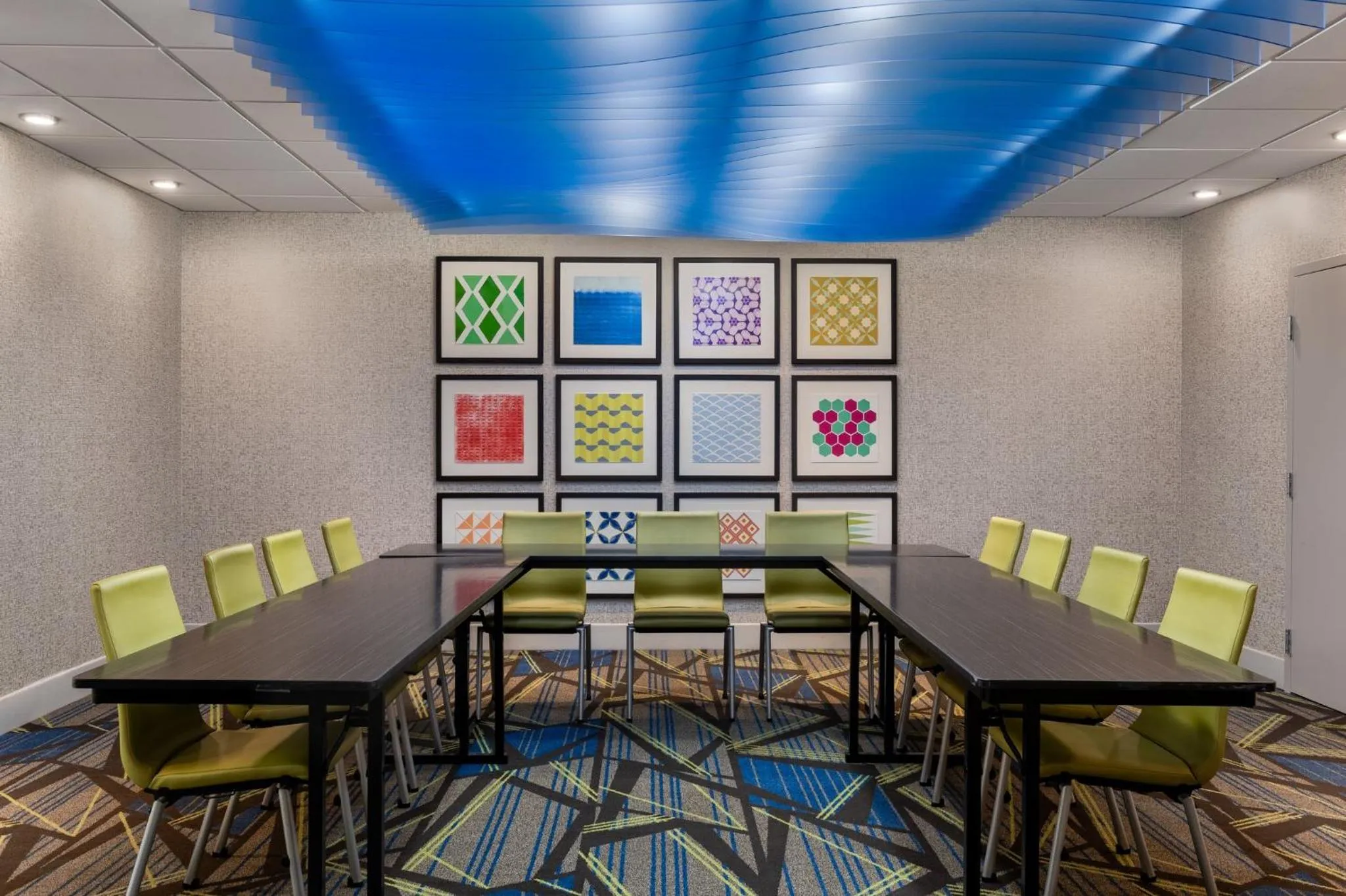 Meeting/conference room in Holiday Inn Express Tallahassee by IHG