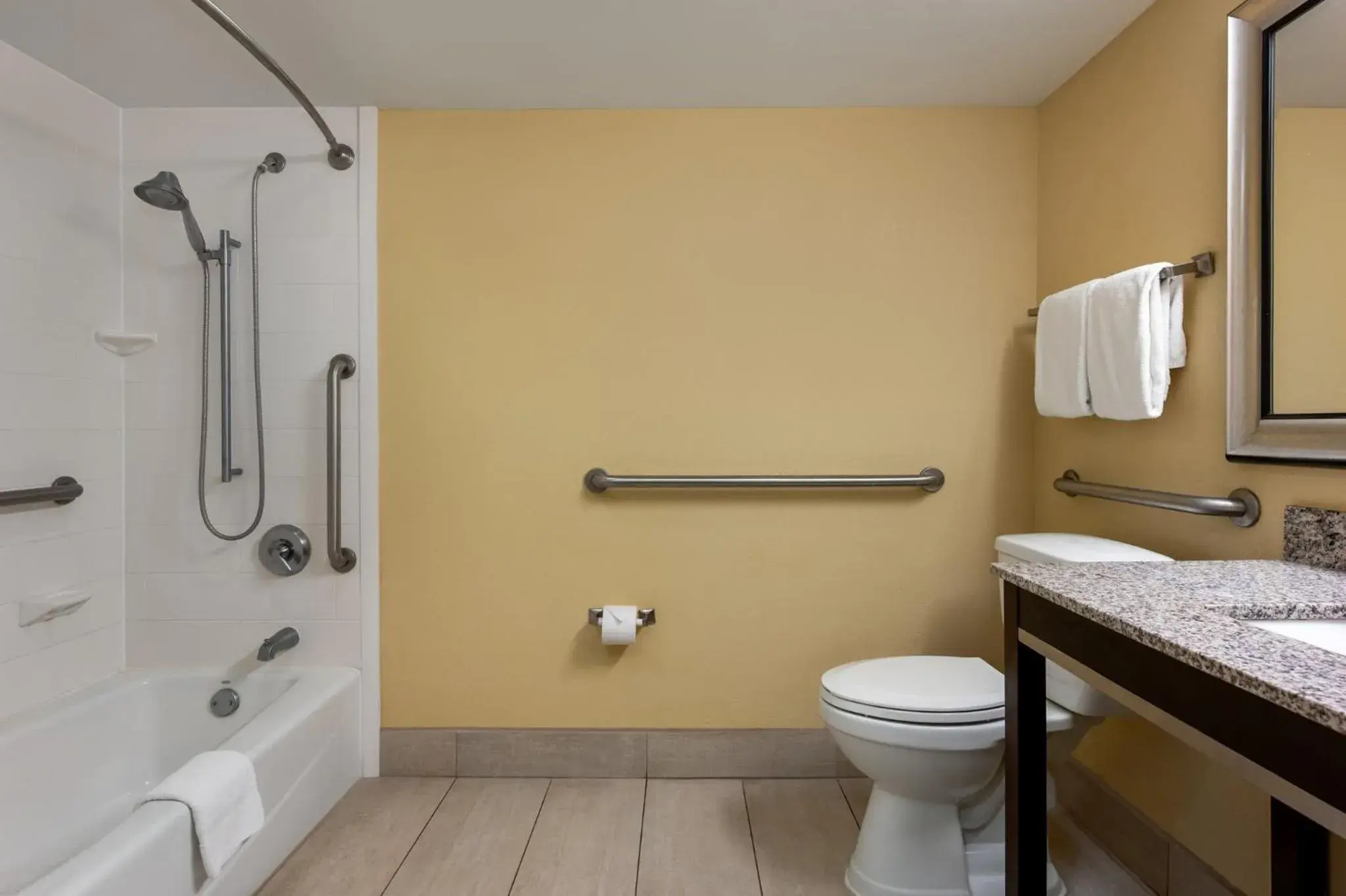 Standard King Room in Holiday Inn Express Tallahassee by IHG Standard King Room in Holiday Inn Express Tallahassee by IHG