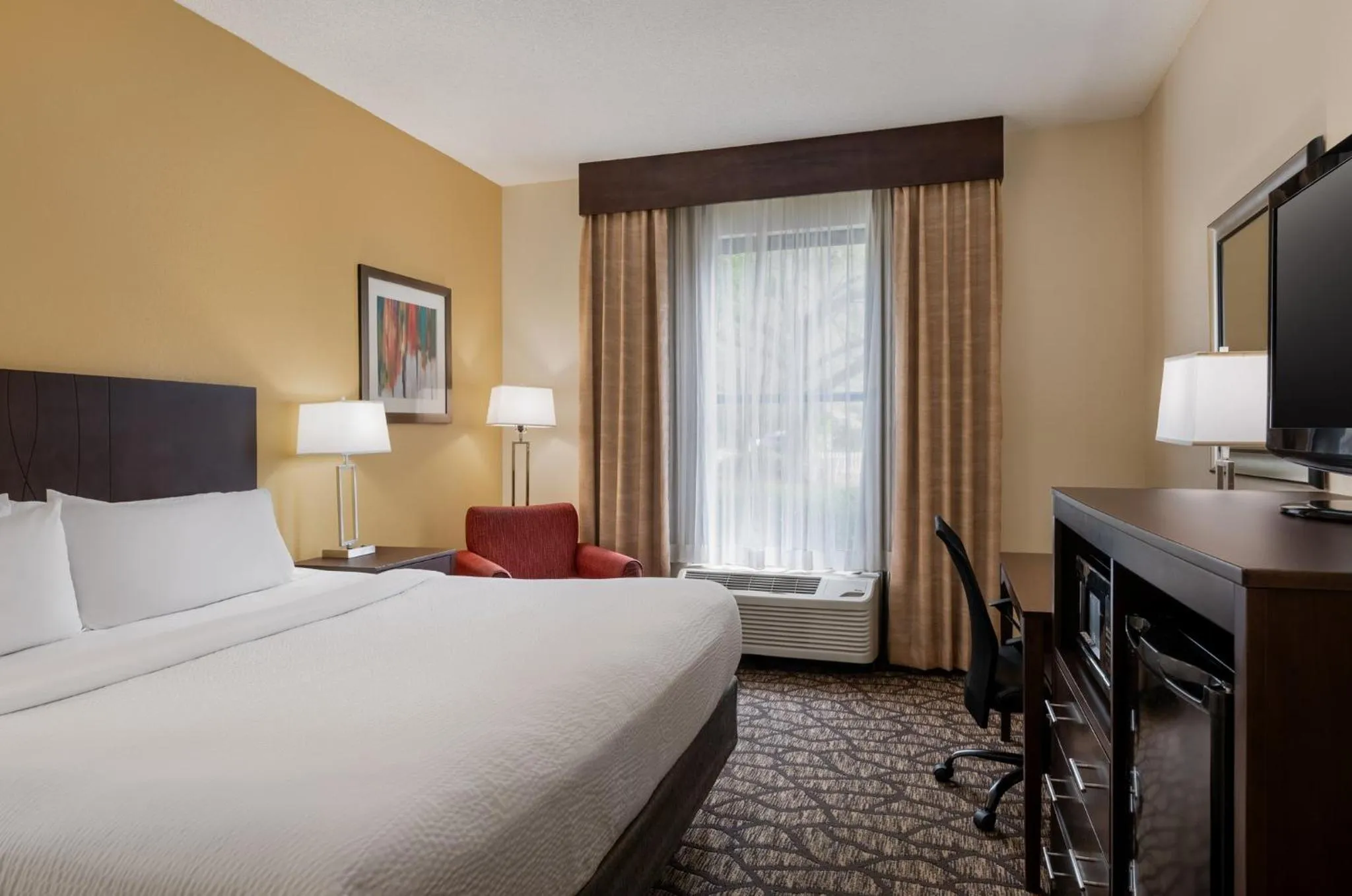 Photo of the whole room, Bed in Holiday Inn Express Tallahassee by IHG
