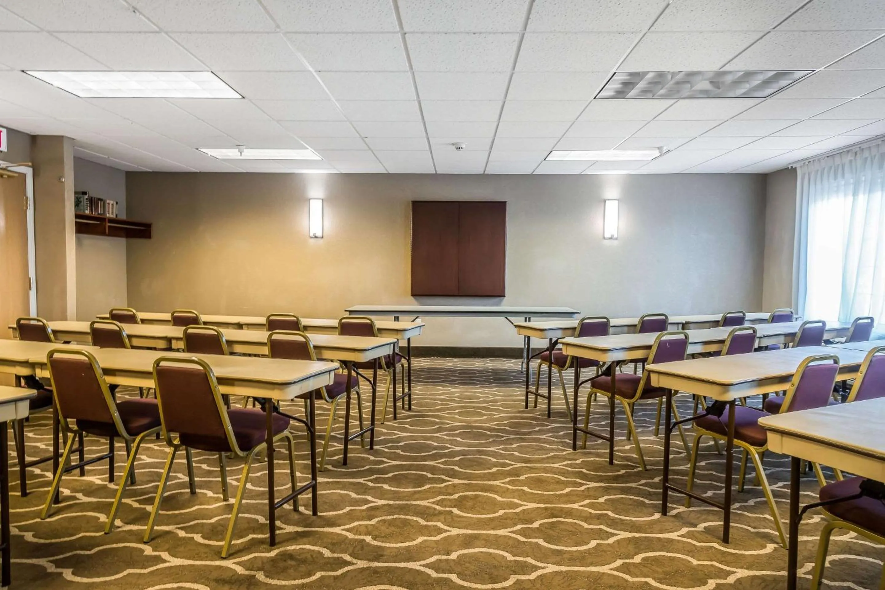 Meeting/conference room in Country Inn & Suites by Radisson, Stillwater, MN
