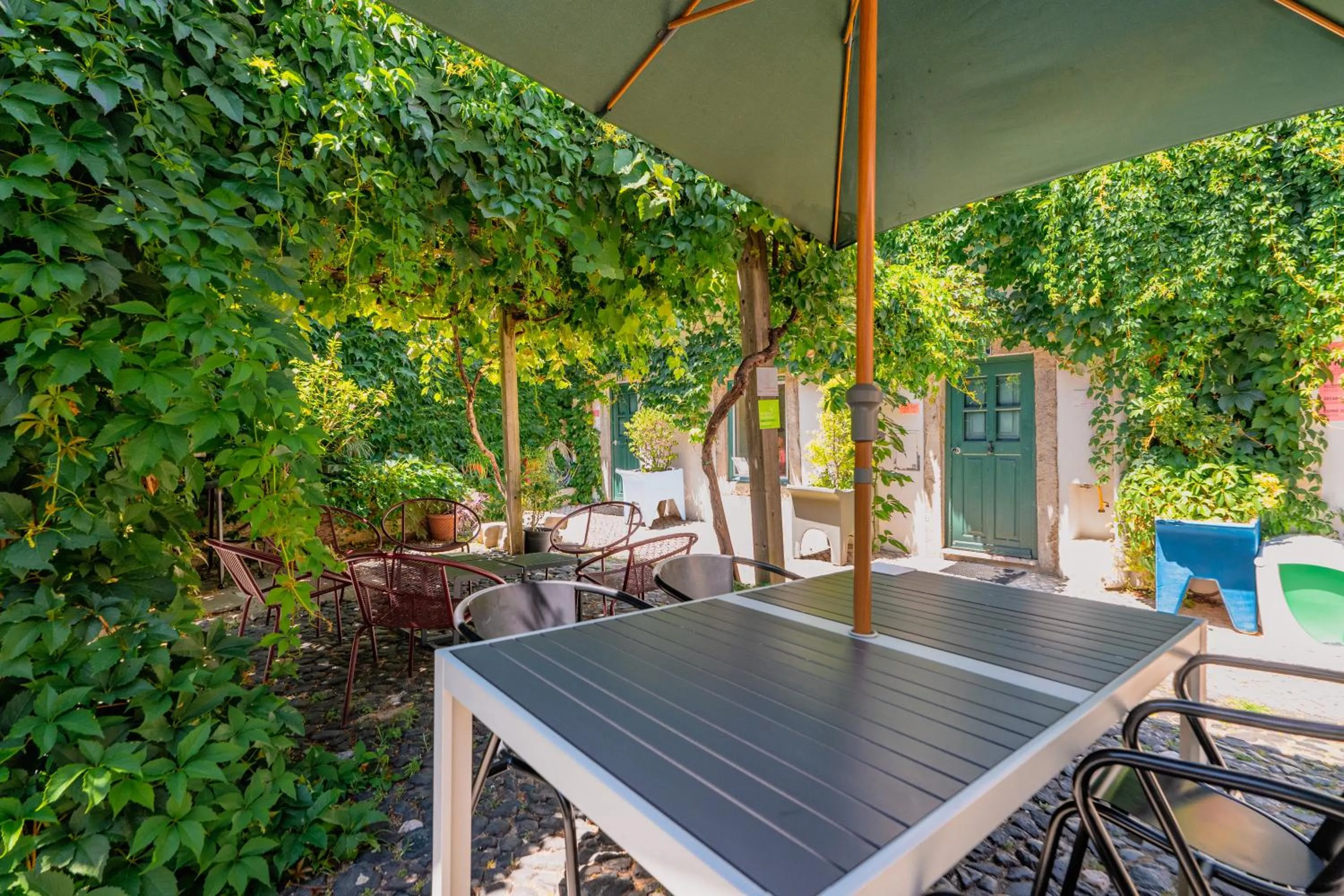 Patio in Casa do Patio by Shiadu