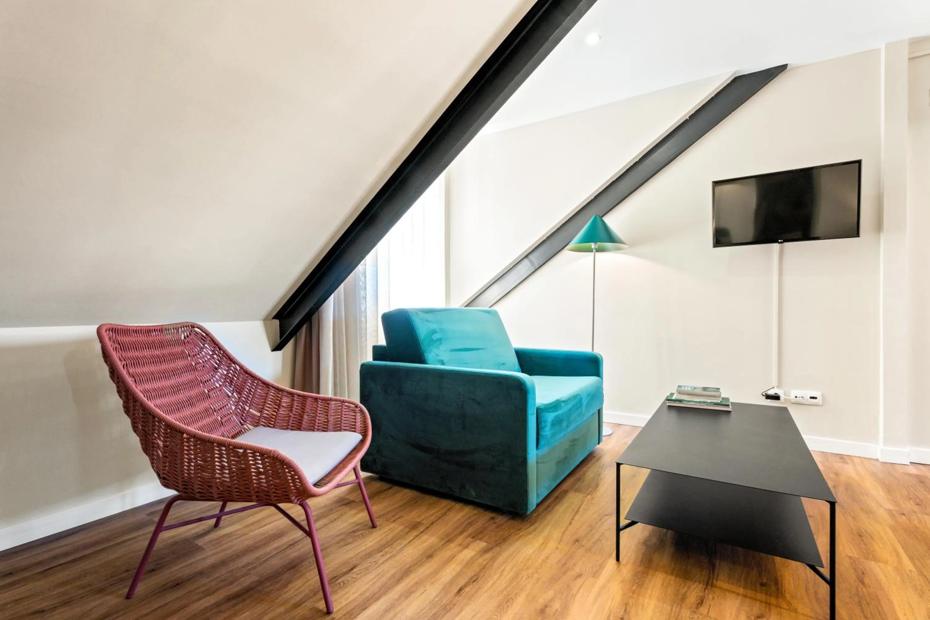 TV and multimedia in Casa do Patio by Shiadu