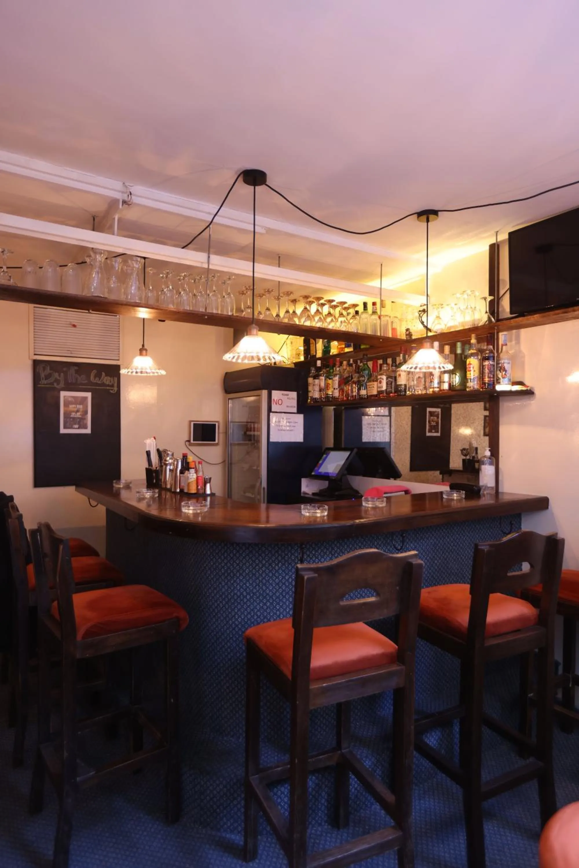 Drinks in Hamra Urban Gardens